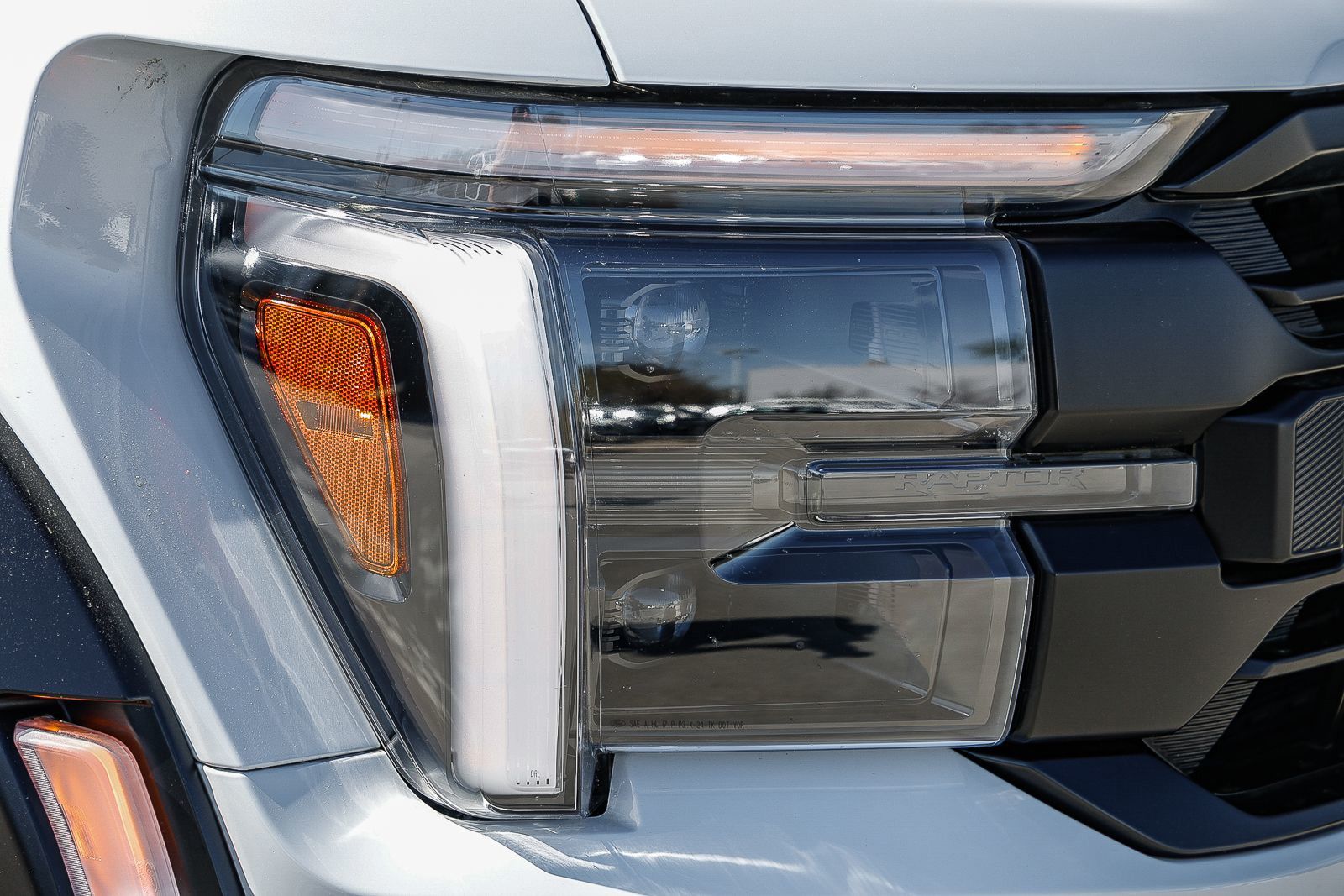 2025 Ford F-150 Raptor photo 6