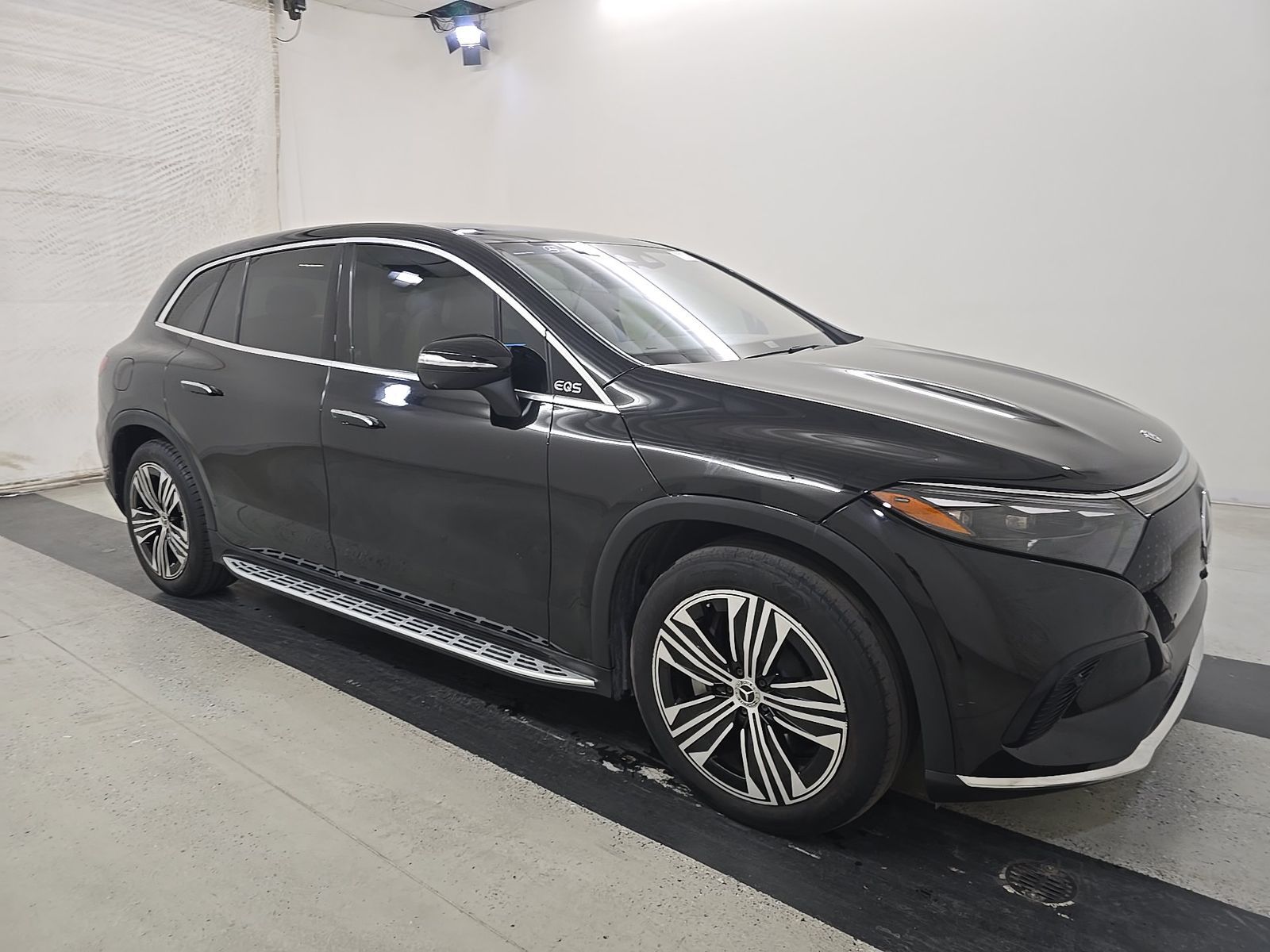 2023 Mercedes-Benz EQS SUV EQS 450 4MATIC Auto's photo