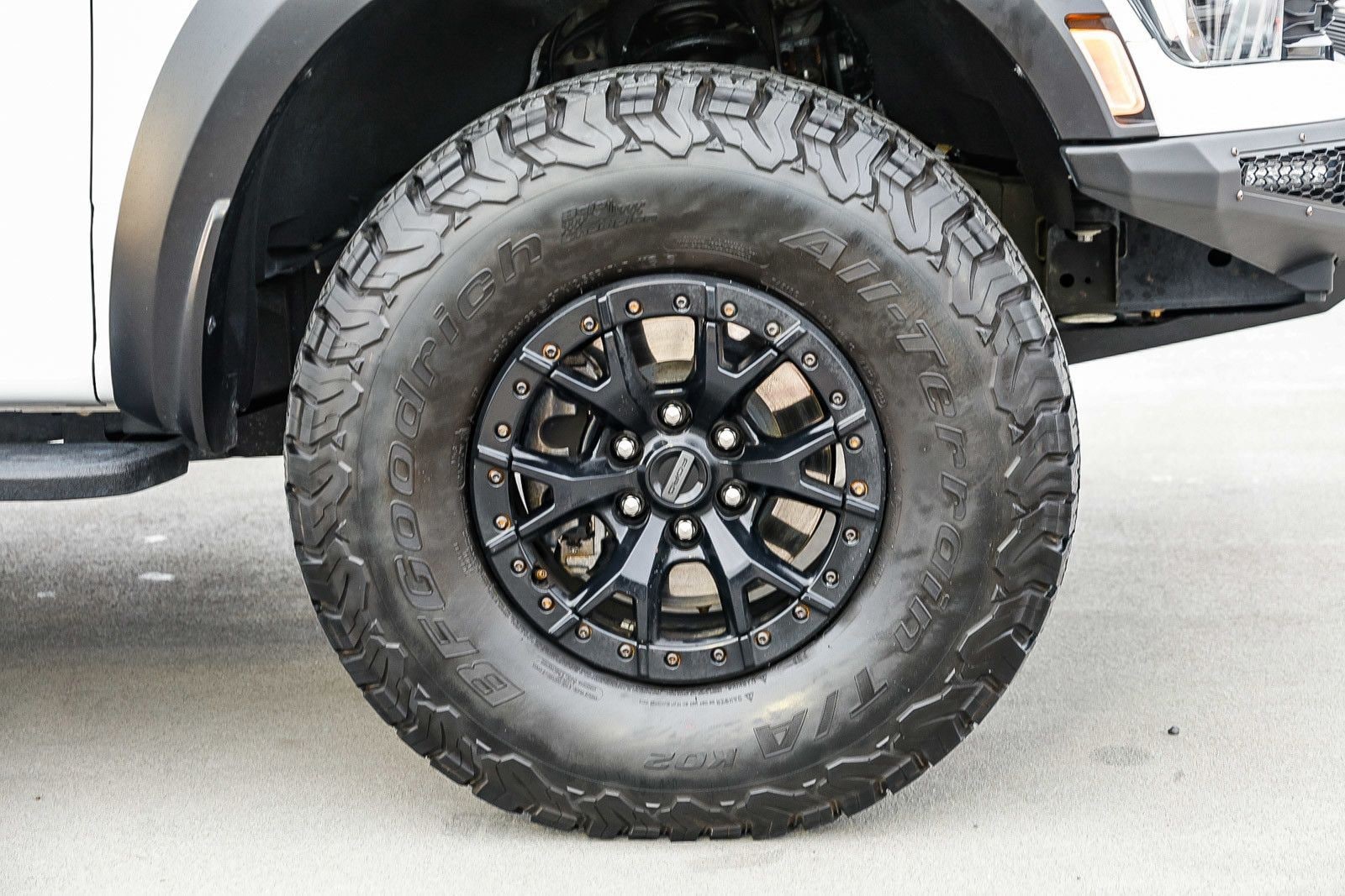 2023 Ford F-150 Raptor - Photo 10