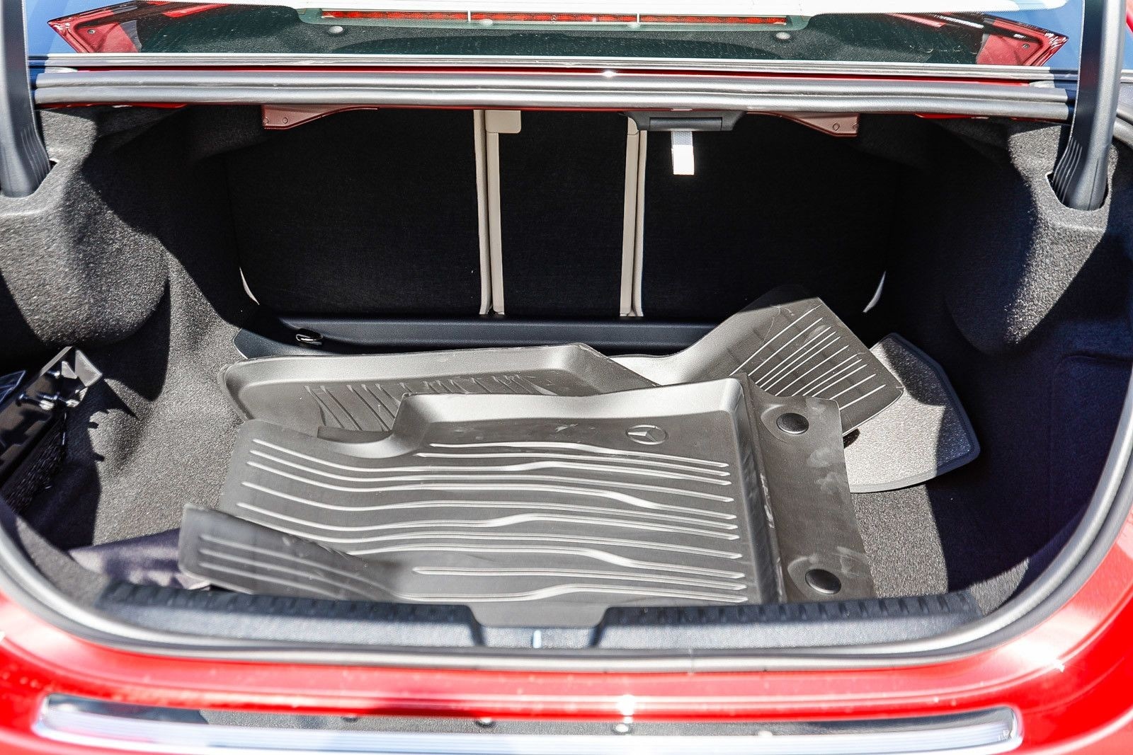 2026 Mercedes-Benz E-Class E350 - Photo 27