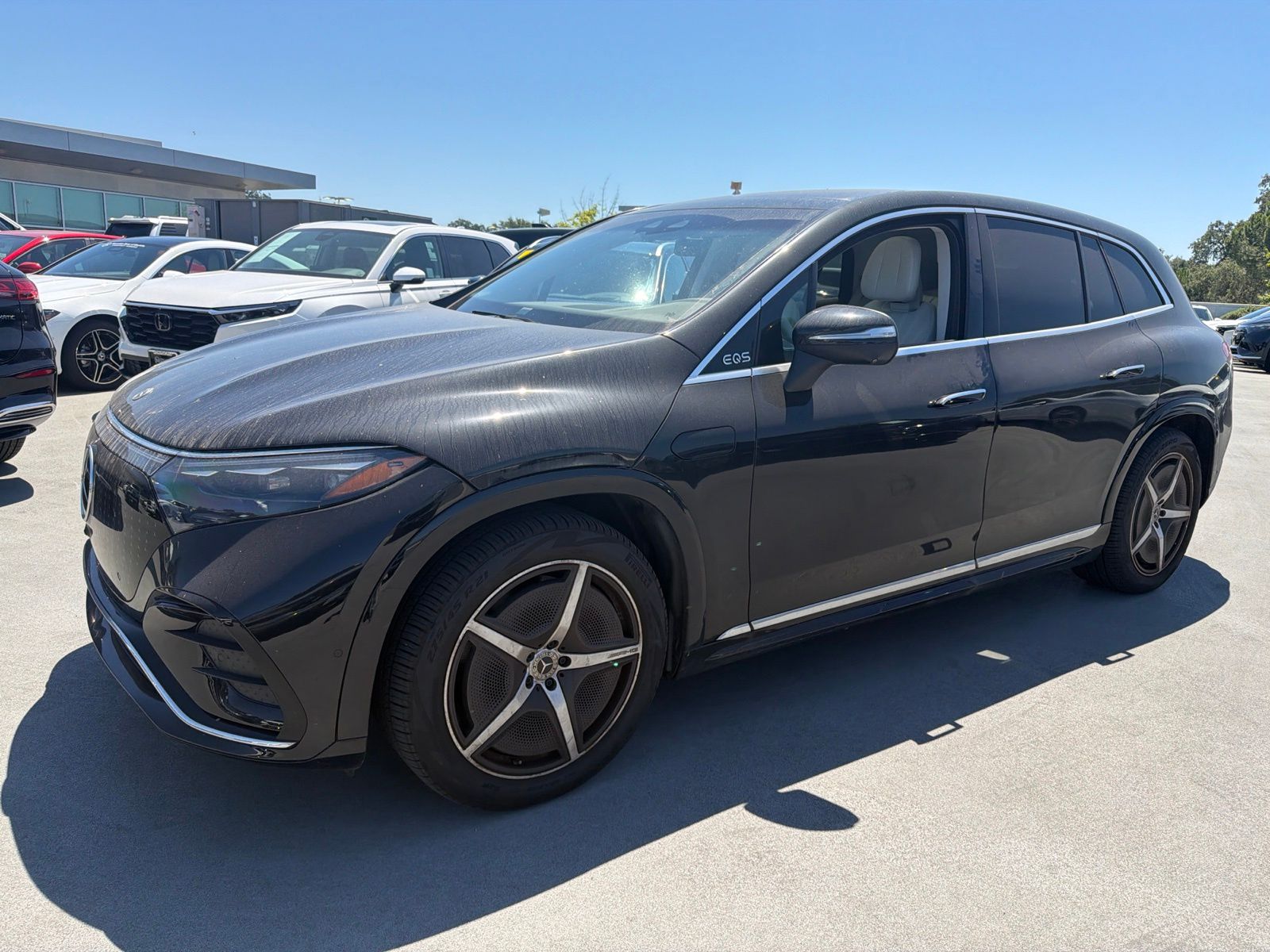 2023 Mercedes-Benz EQS SUV EQS 580 4MATIC's photo