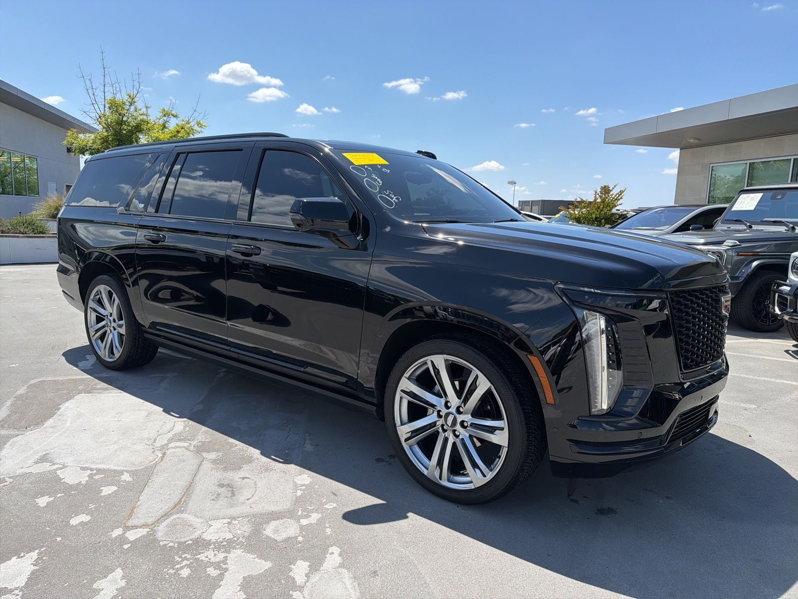 2025 Cadillac Escalade ESV Sport photo 4