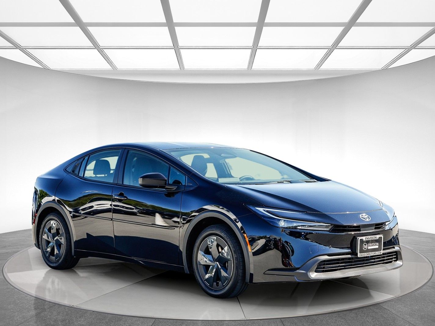 2026 Toyota Prius LE photo 4