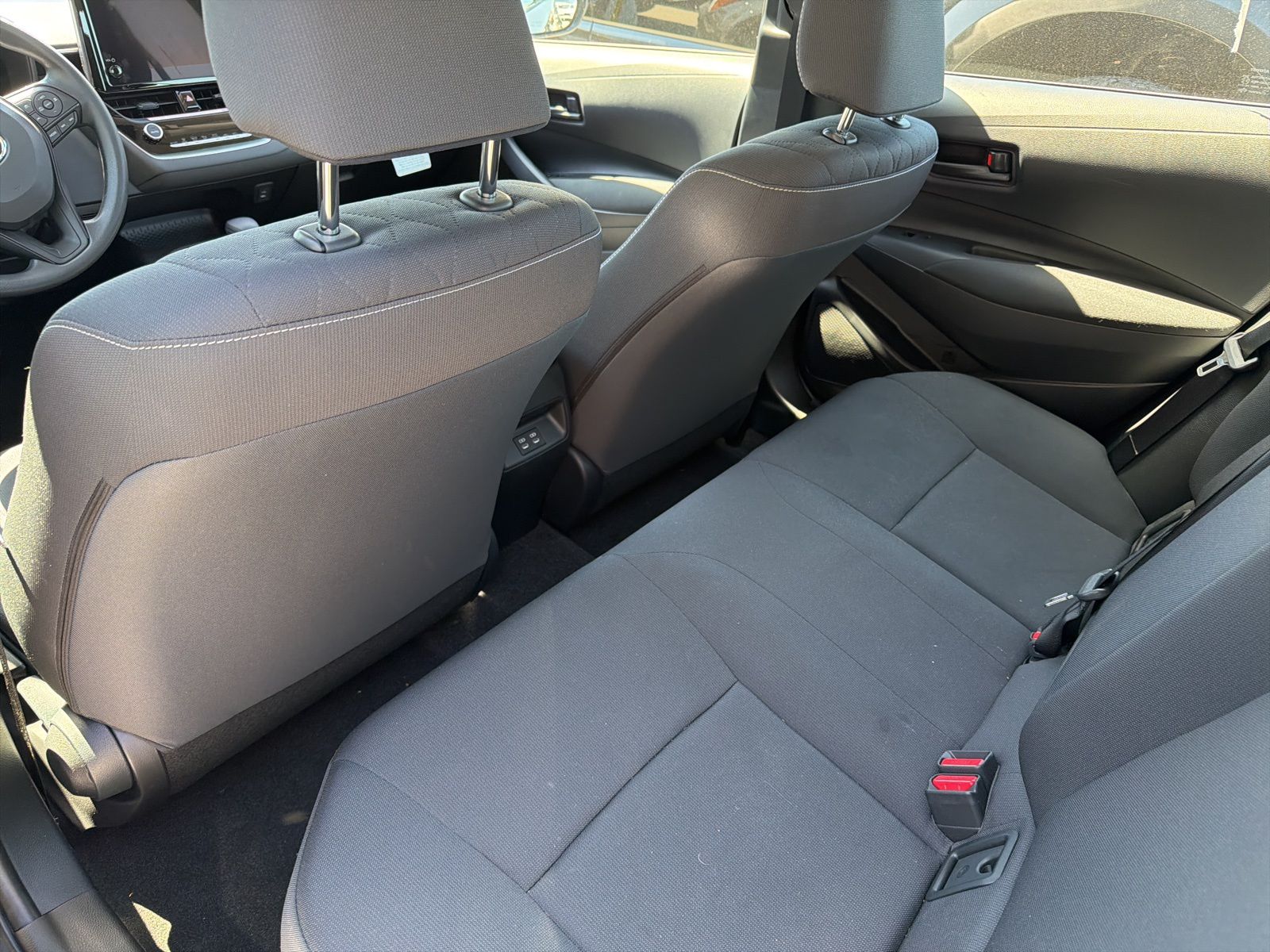 2026 Toyota Corolla Hybrid LE photo 6