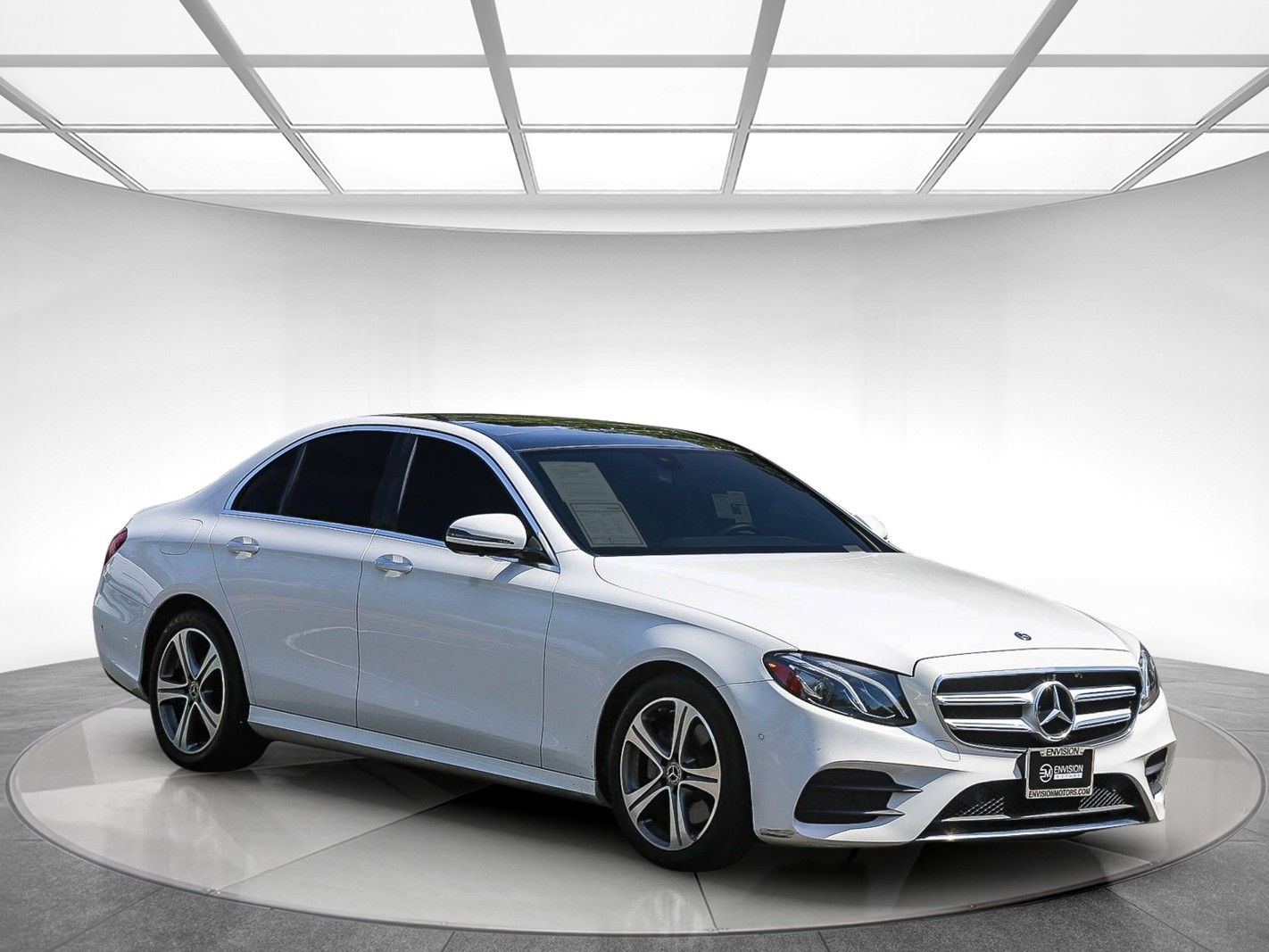 2019 Mercedes-Benz E-Class E 300 photo 4