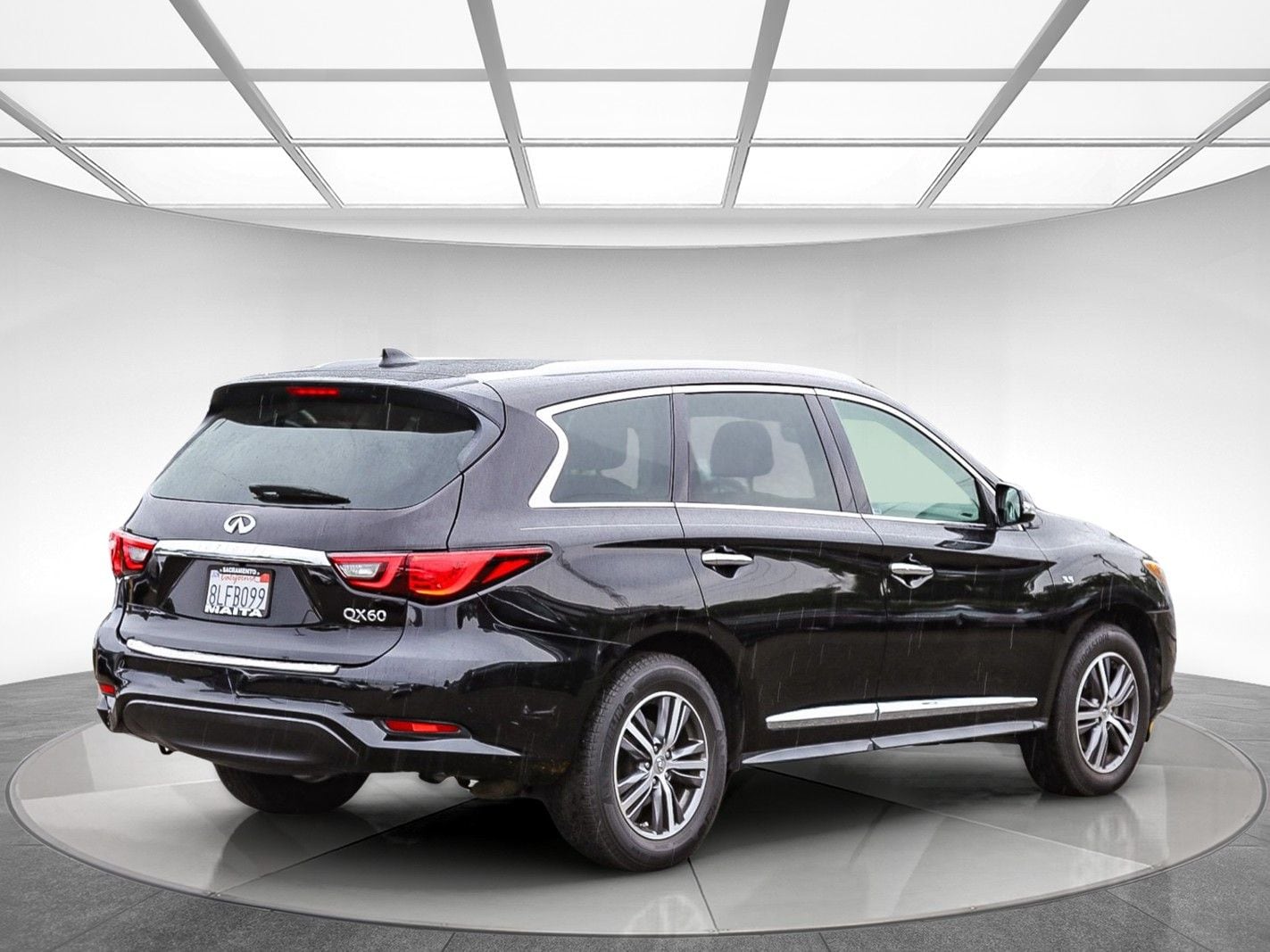 2019 INFINITI QX60 Luxe photo 3