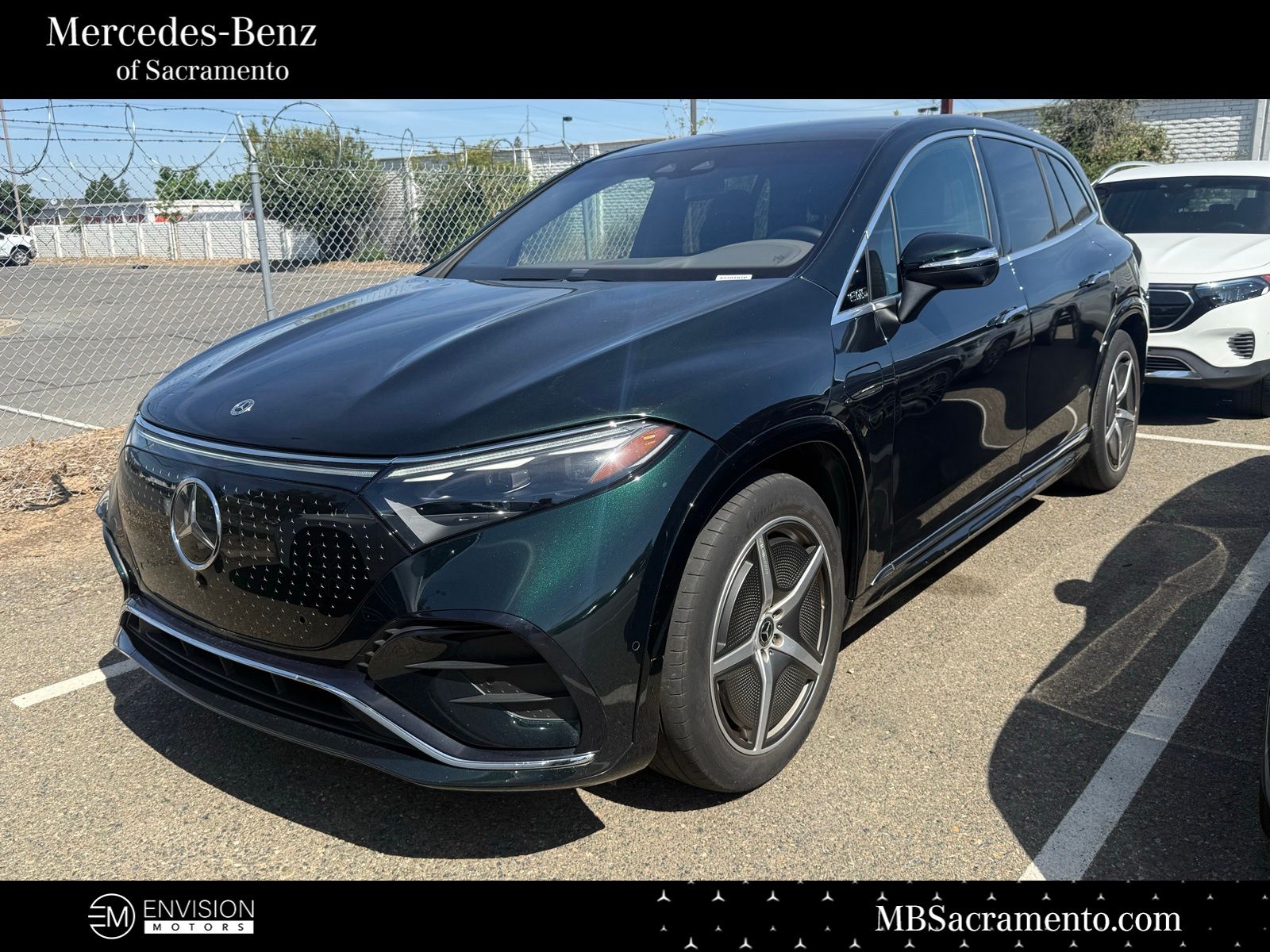 2023 Mercedes-Benz EQS SUV EQS 580 4MATIC's photo