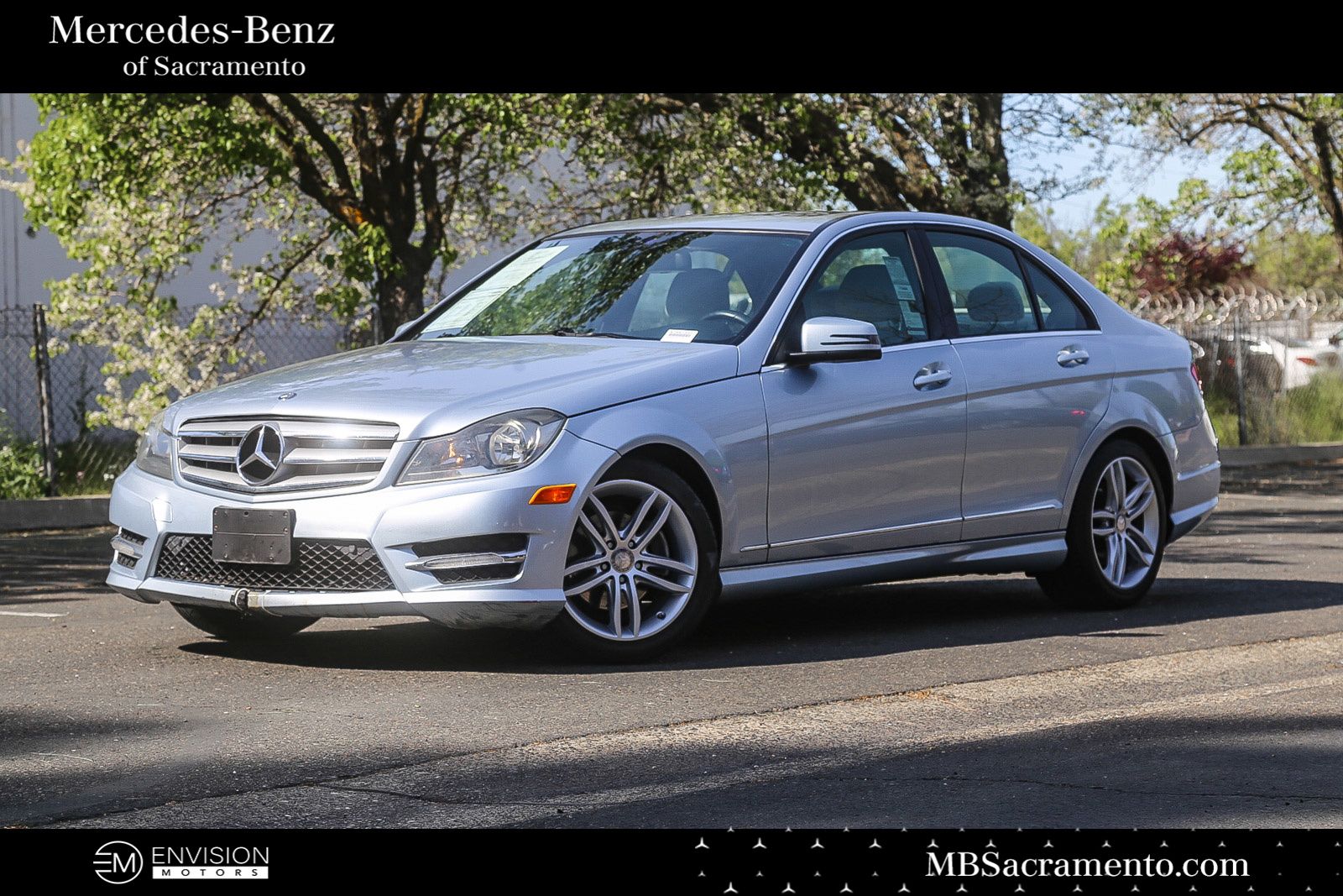 2013 Mercedes-Benz C-Class C250 Sport's photo