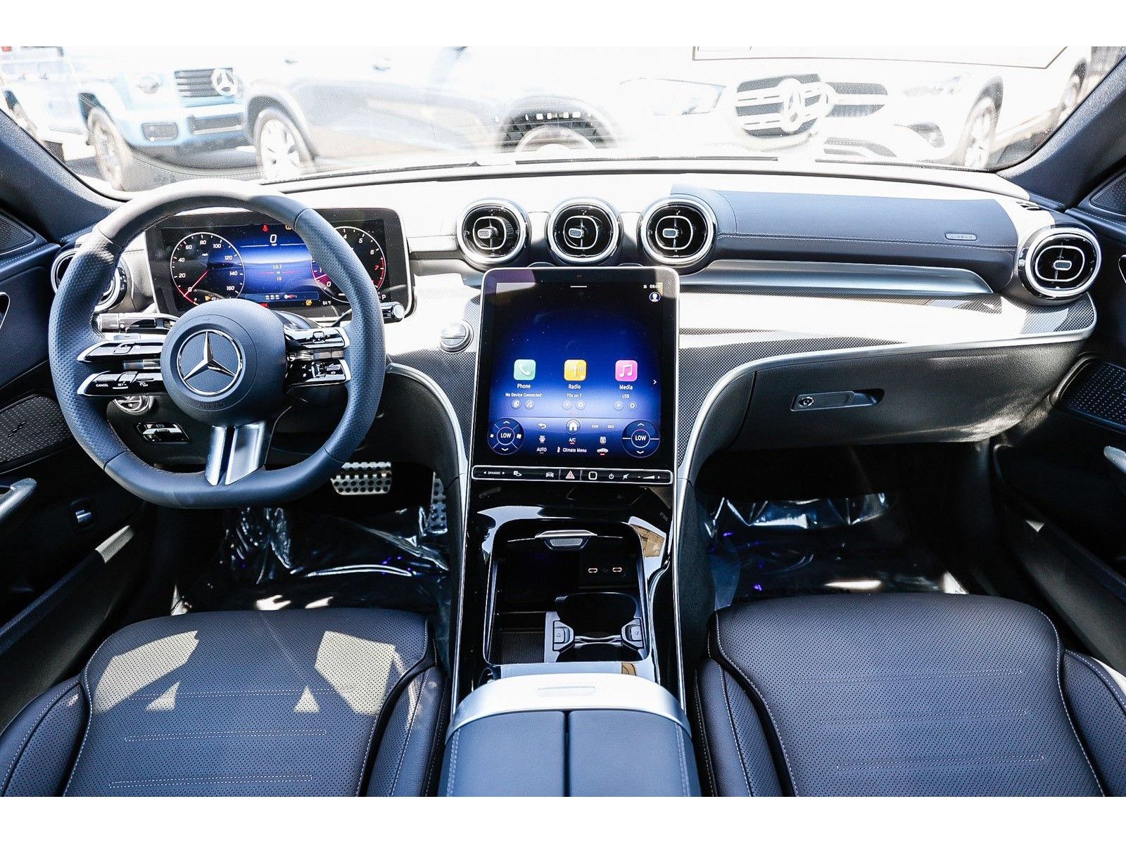 2025 Mercedes-Benz C-Class Sedan C 300 - Photo 10