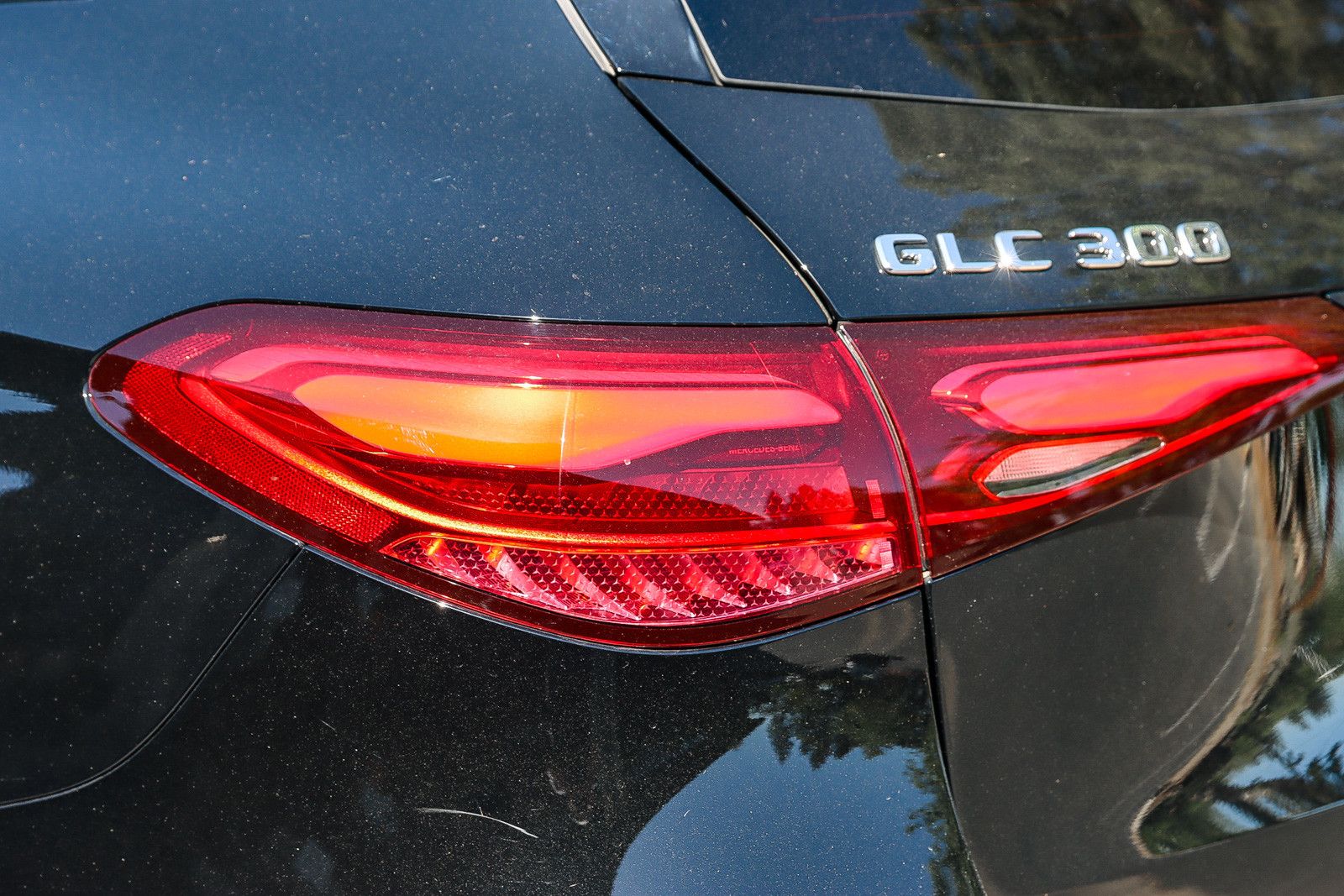 2024 Mercedes-Benz GLC GLC 300 photo 3