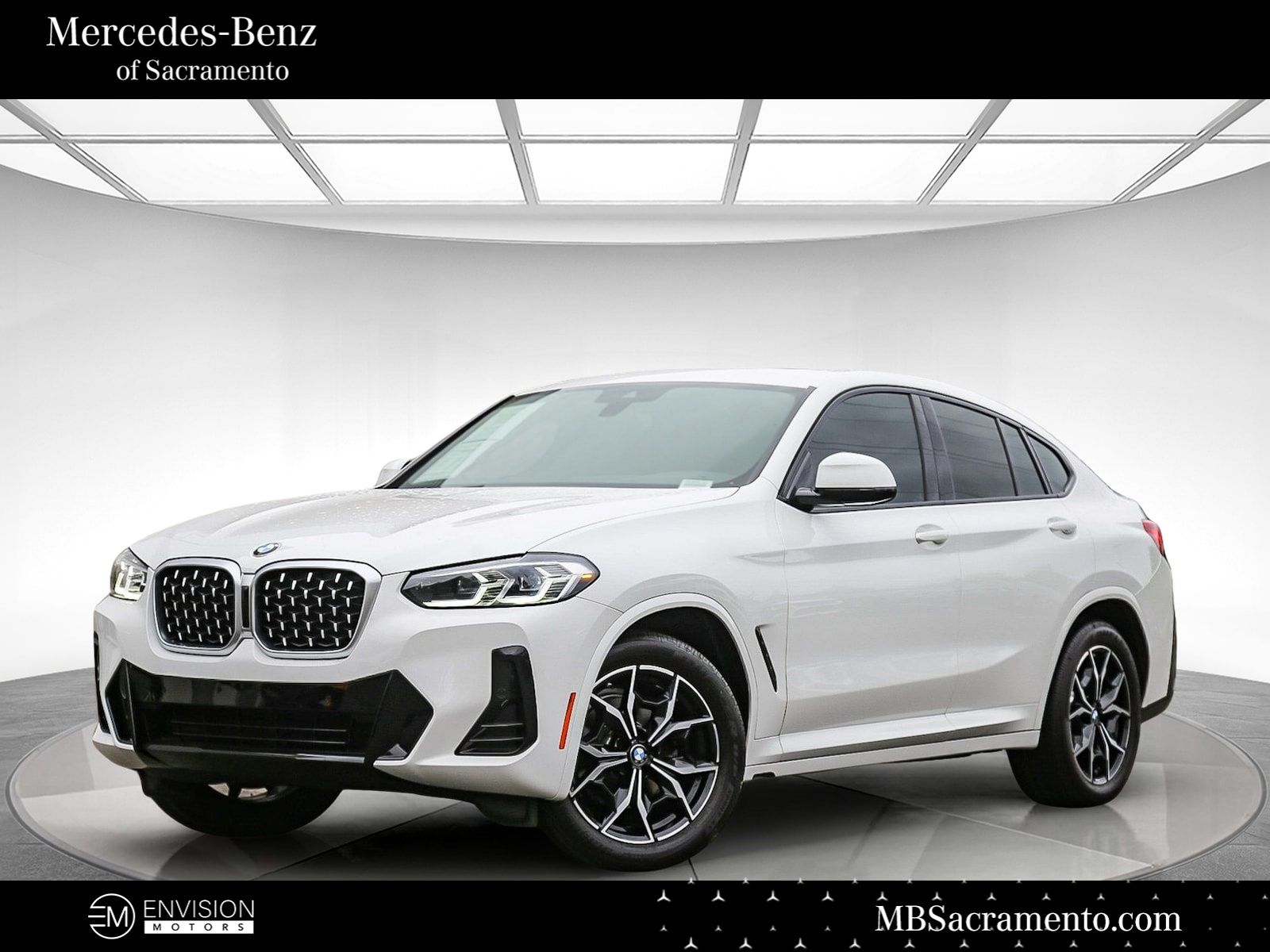 2024 BMW X4 xDrive30i's photo