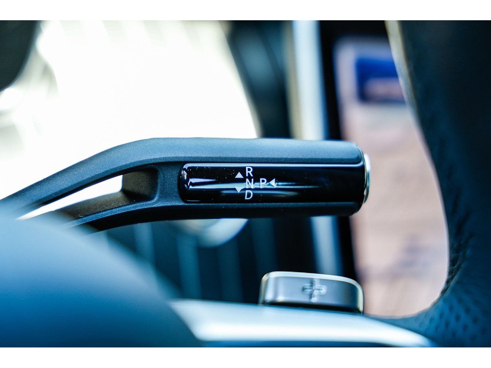 2025 Mercedes-Benz C-Class Sedan C 300 - Photo 20