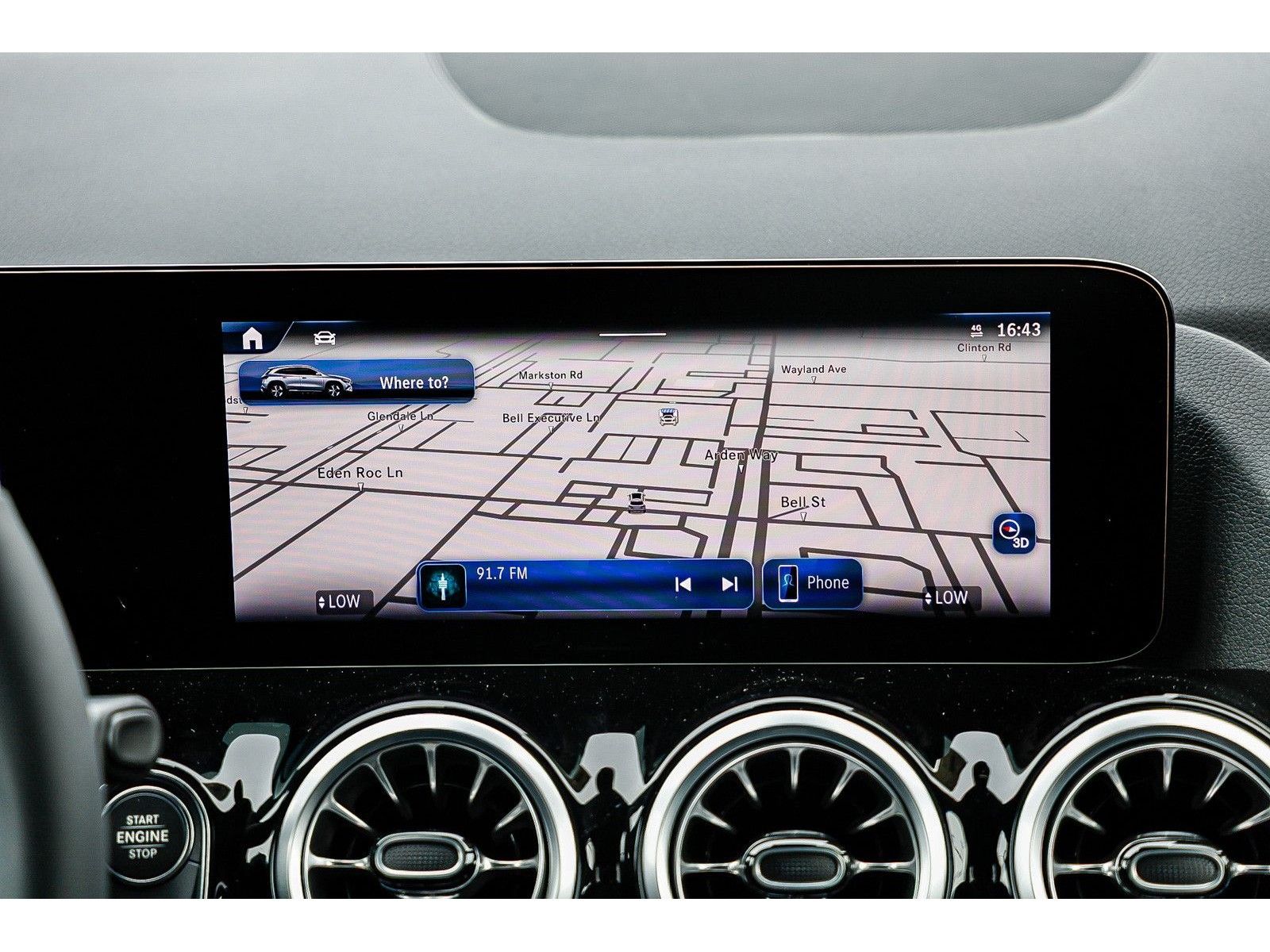 2025 Mercedes-Benz GLA GLA250 - Photo 12
