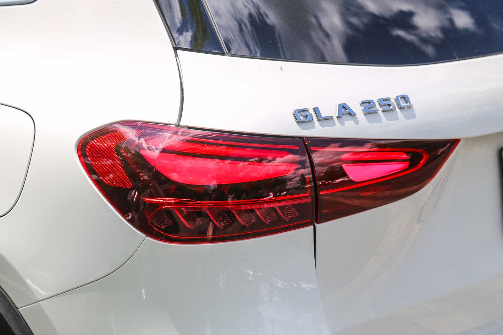 2025 Mercedes-Benz GLA GLA 250 photo 3