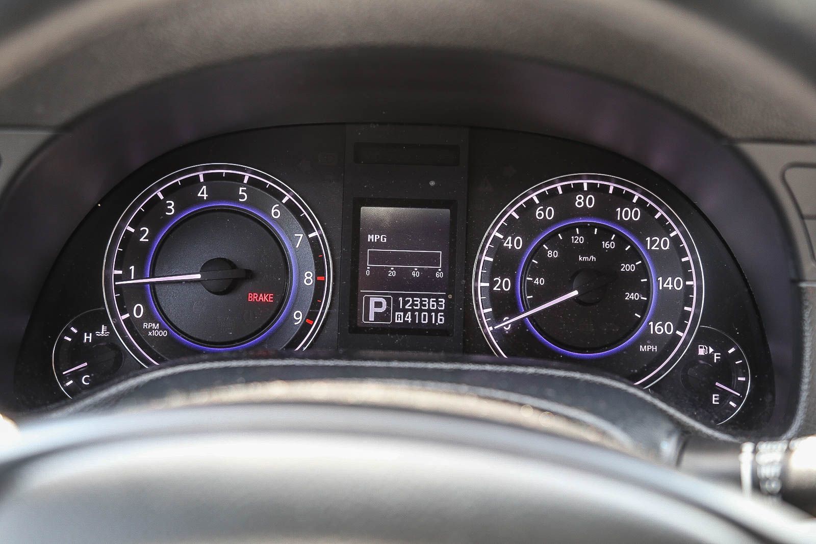 2013 INFINITI G37 Journey photo 6