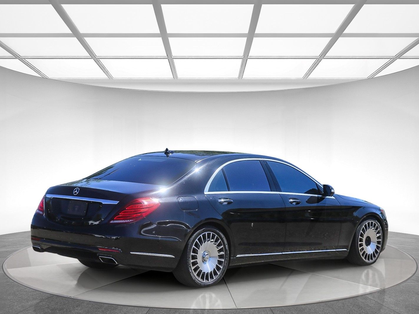 2017 Mercedes-Benz S-Class S 550 photo 3