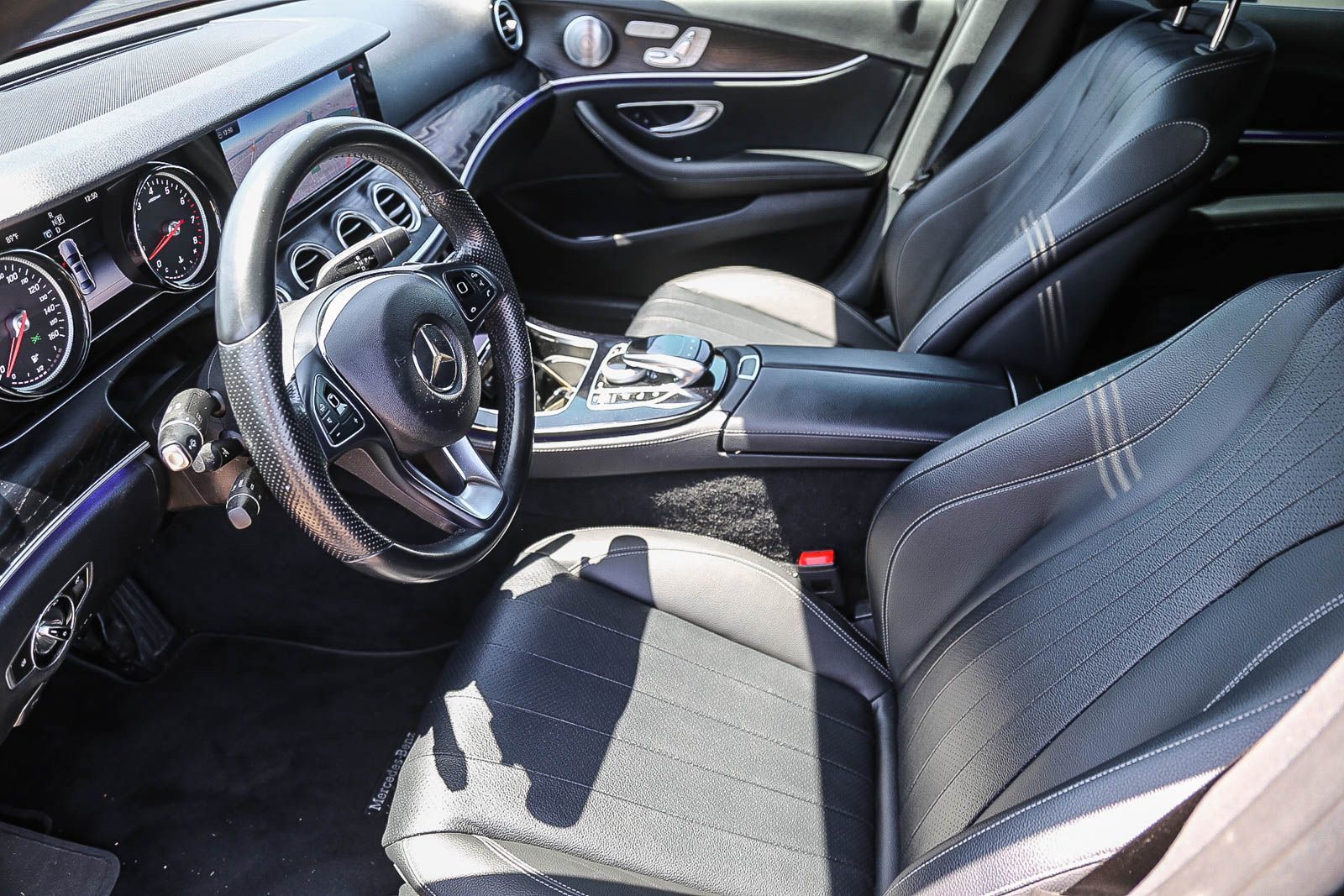 2017 Mercedes-Benz E-Class E 300 photo 5
