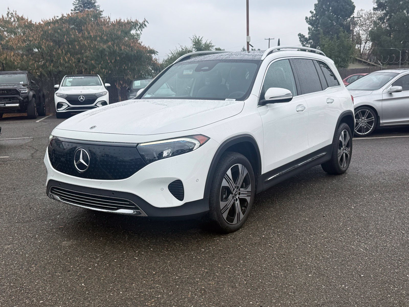 2024 Mercedes-Benz EQB