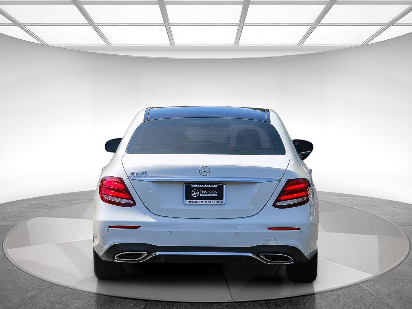 2019 Mercedes-Benz E-Class E 300 photo 2