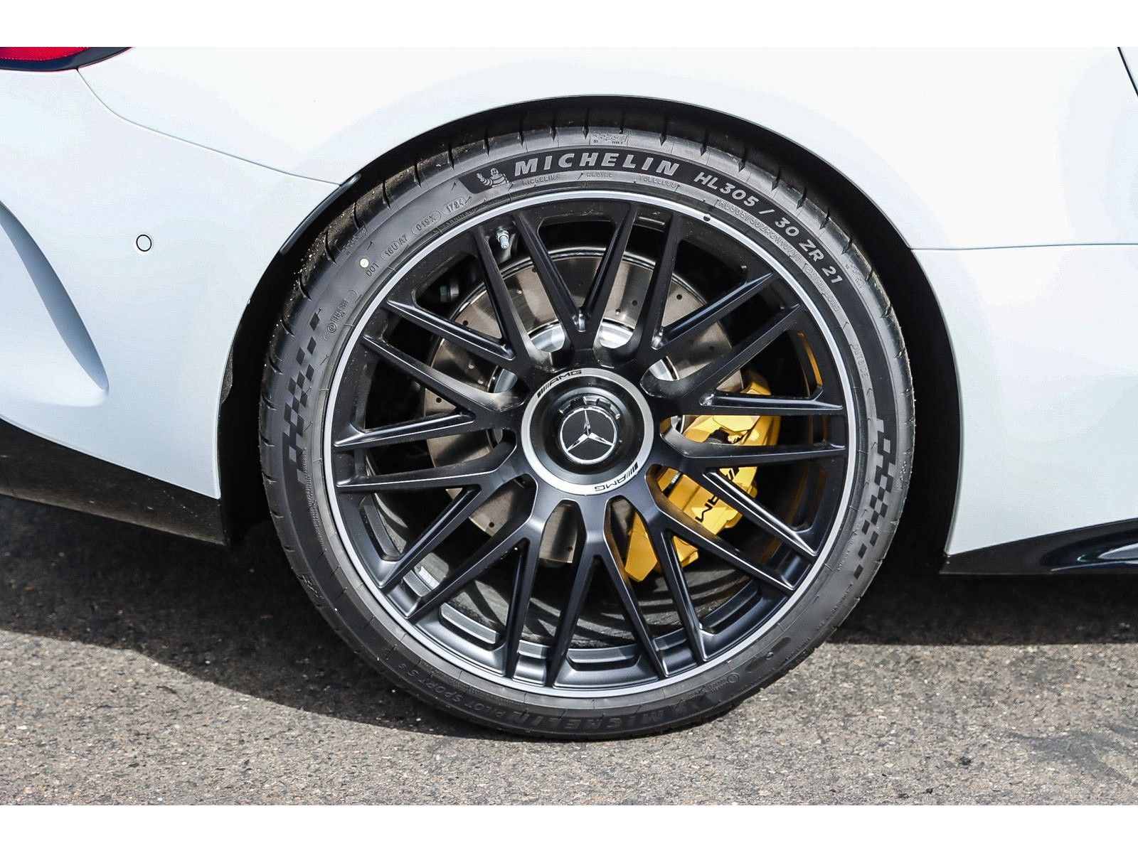 2025 Mercedes-Benz AMG GT Coupe 63 - Photo 10