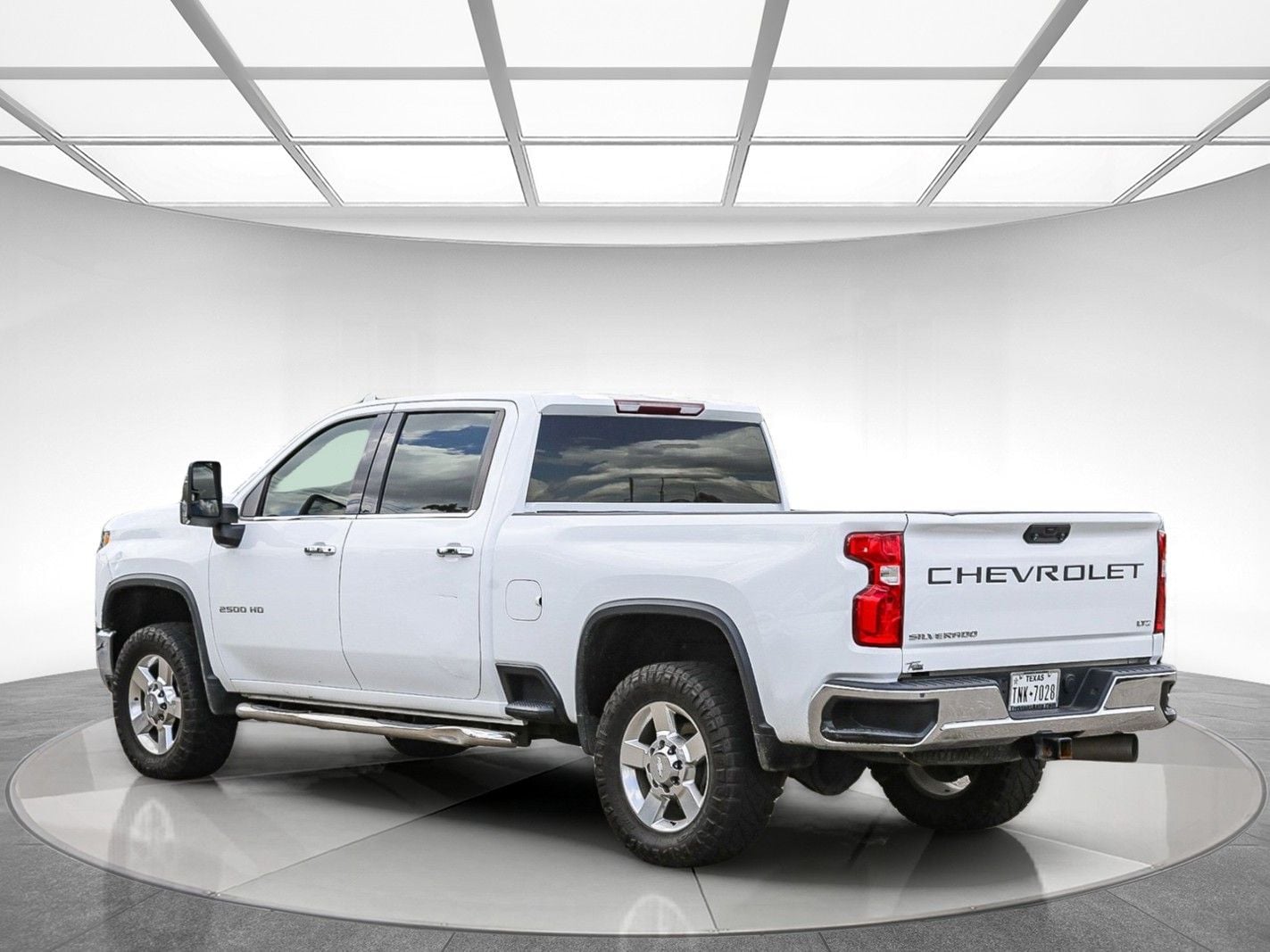 2021 Chevrolet Silverado 2500HD LTZ photo 2