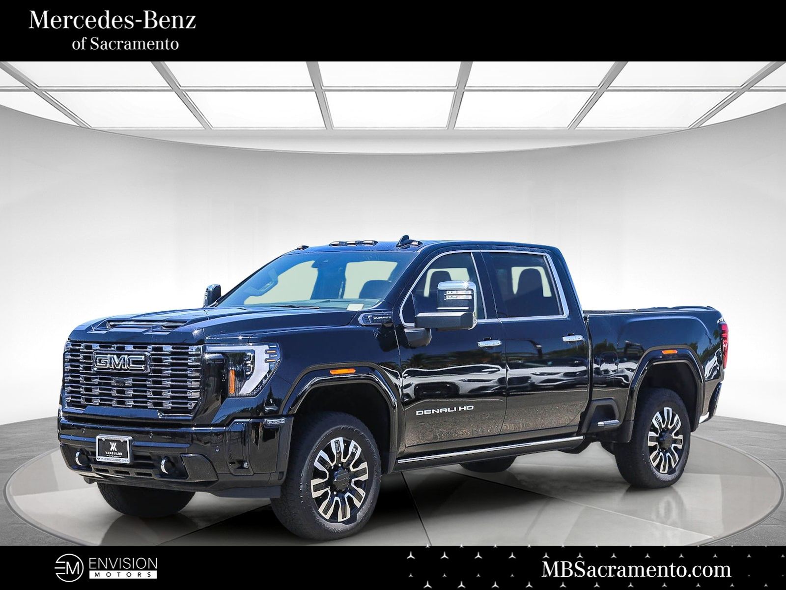 2025 GMC Sierra 4WD Crew Cab Long Box Denali Ultimate's photo