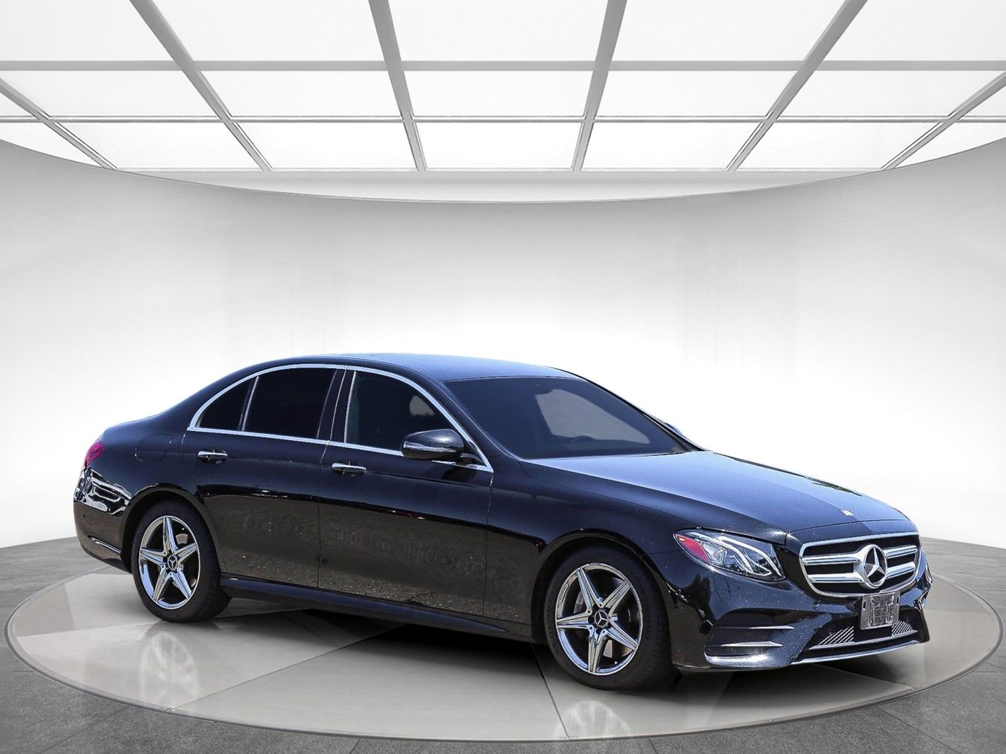 2017 Mercedes-Benz E-Class E 300 photo 4