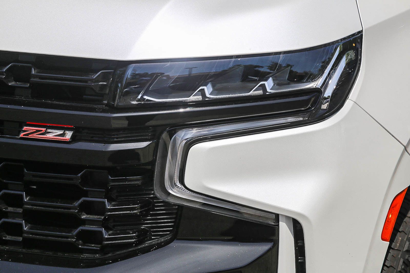 2024 Chevrolet Suburban Z71 photo 6