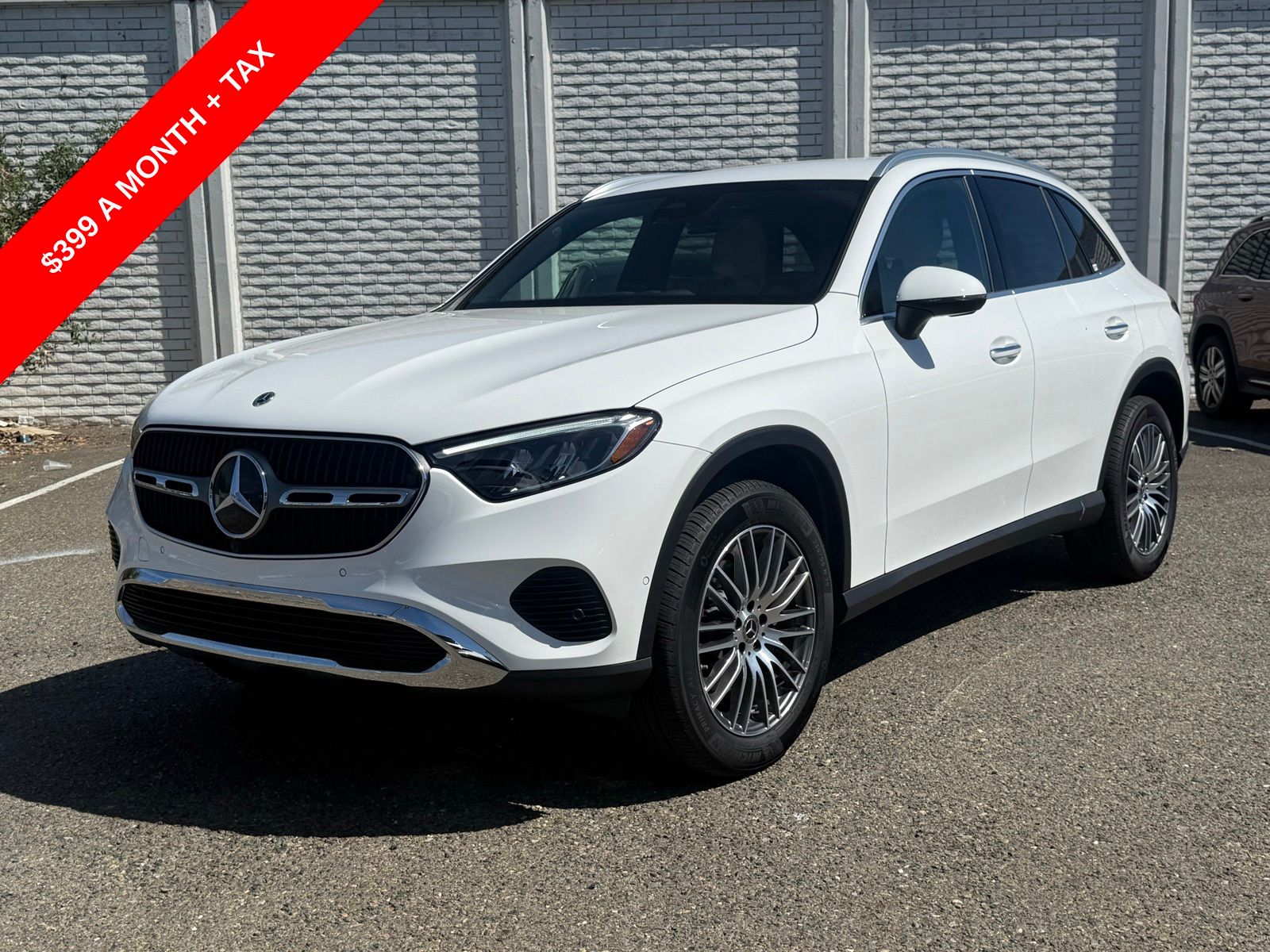 2026 Mercedes-Benz GLC GLC 300's photo