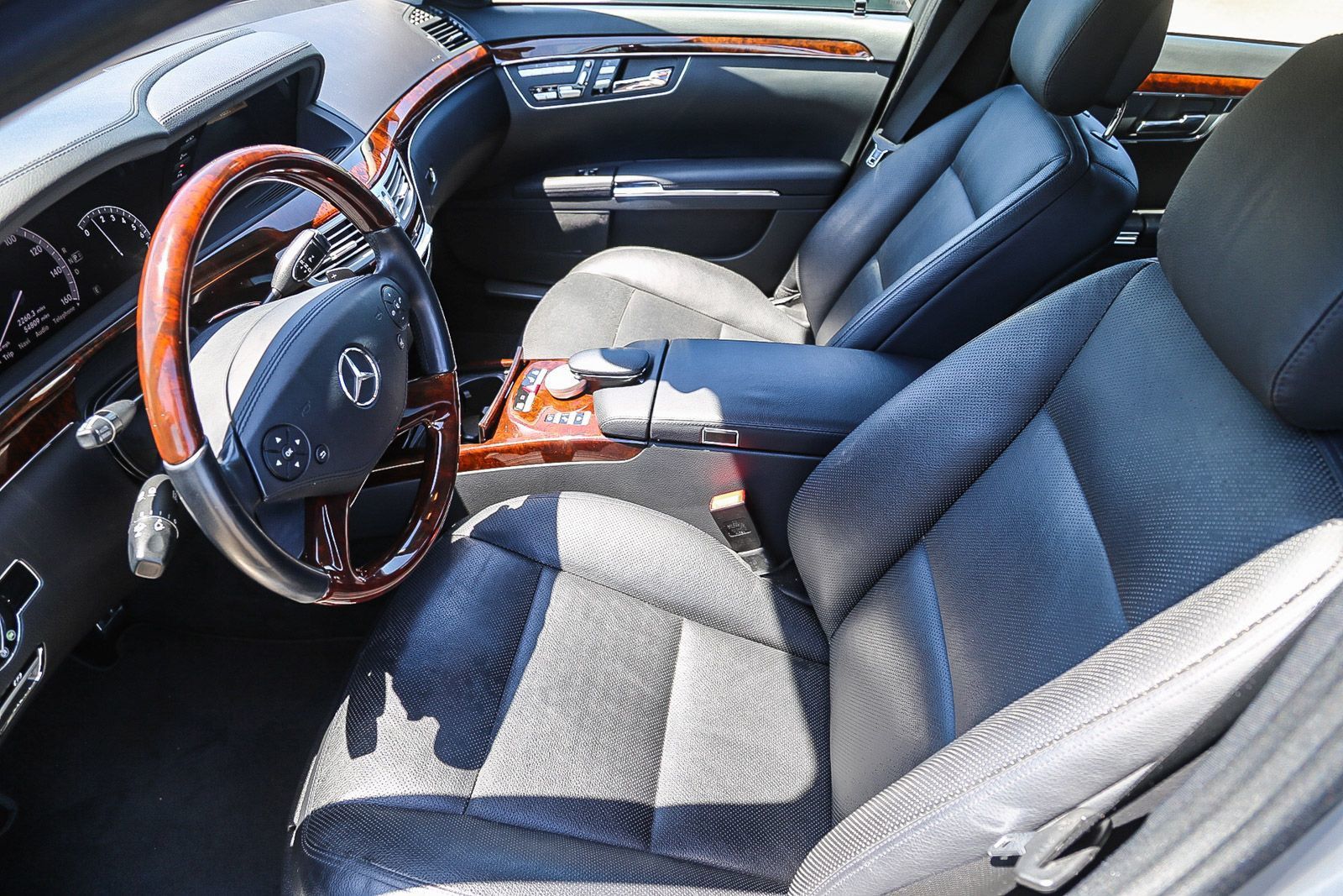 2013 Mercedes-Benz S-Class S 550 photo 5