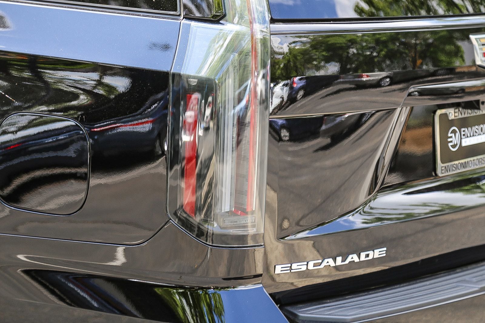 2025 Cadillac Escalade Sport Platinum photo 3