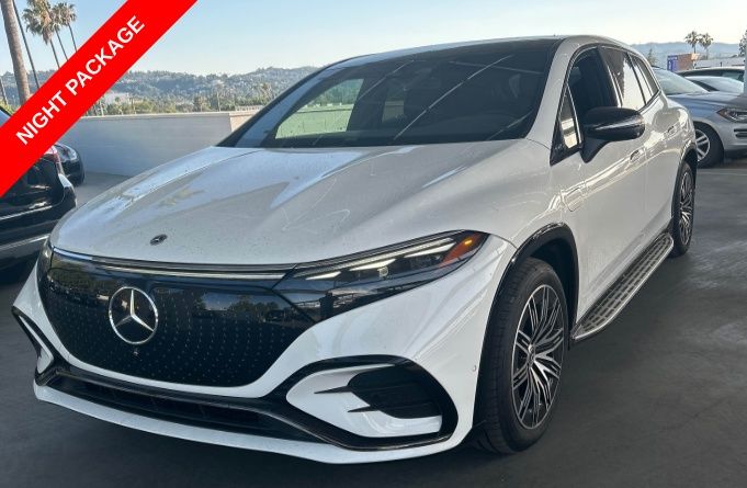 2024 Mercedes-Benz EQS SUV EQS 450+'s photo