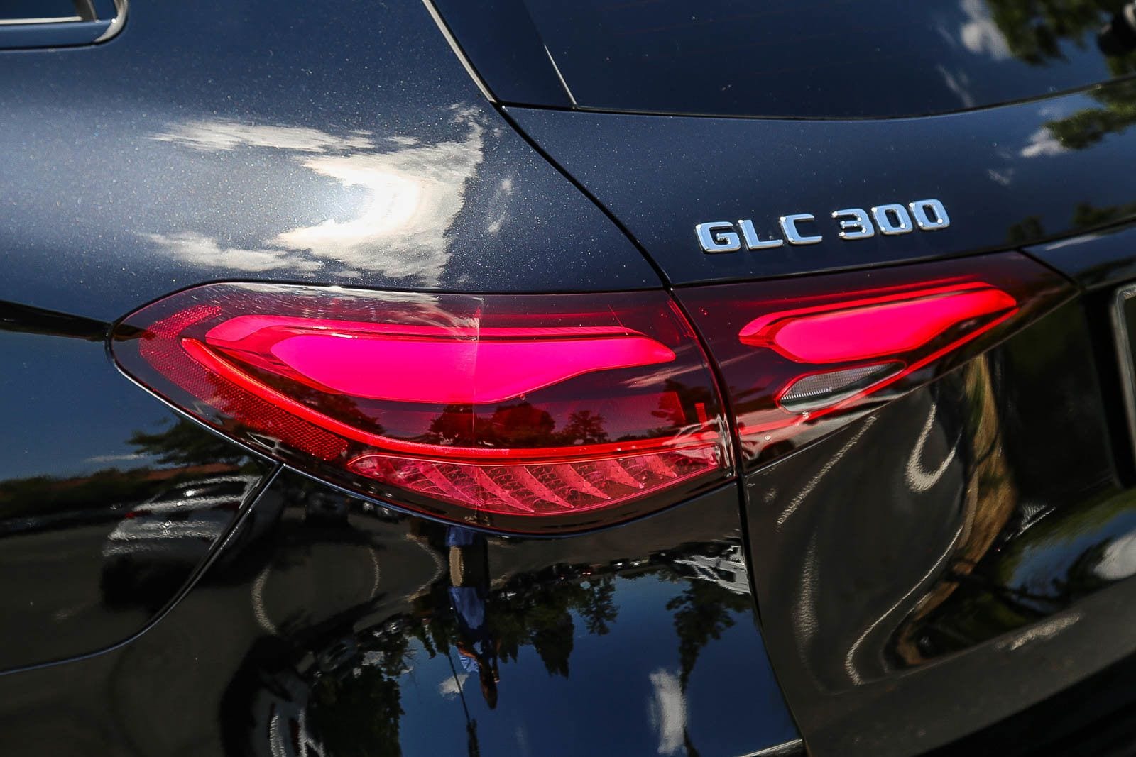 2024 Mercedes-Benz GLC GLC 300 photo 3