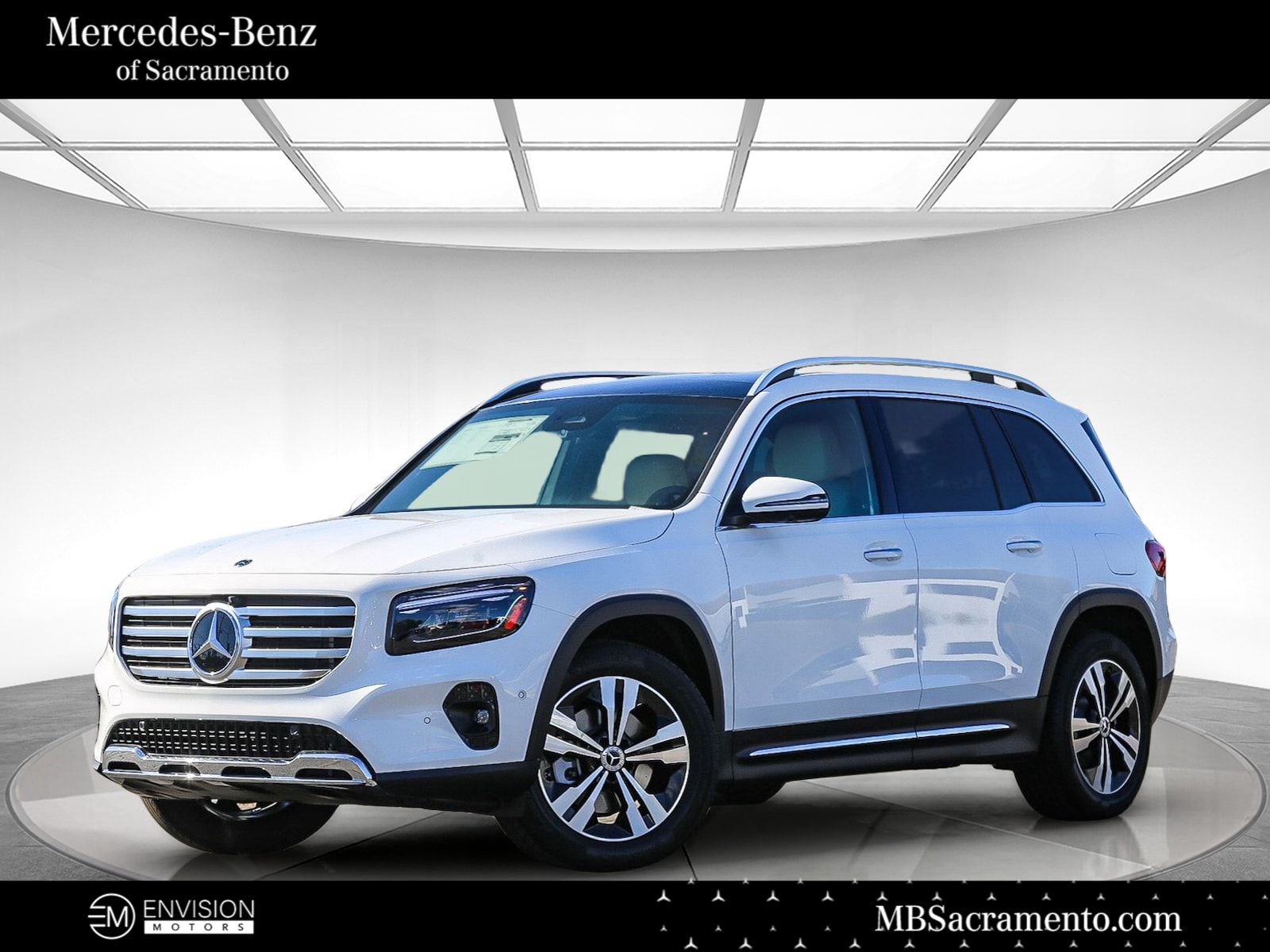 2026 Mercedes-Benz GLB GLB 250 4MATIC's photo