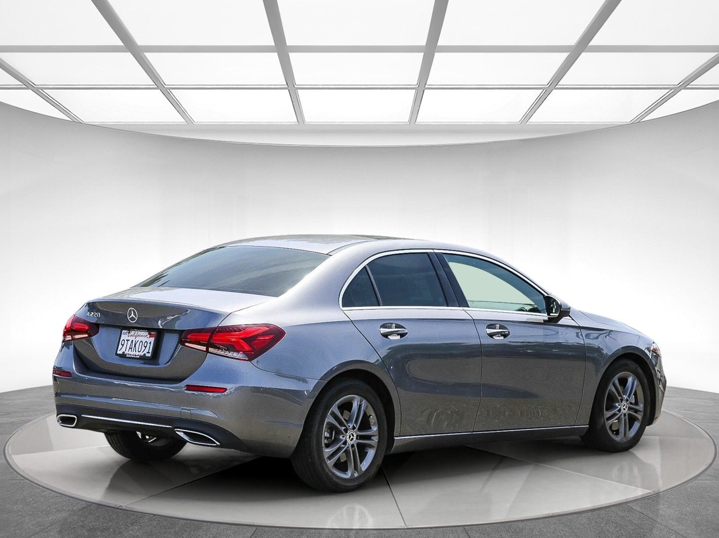 2020 Mercedes-Benz A-Class A 220 photo 3