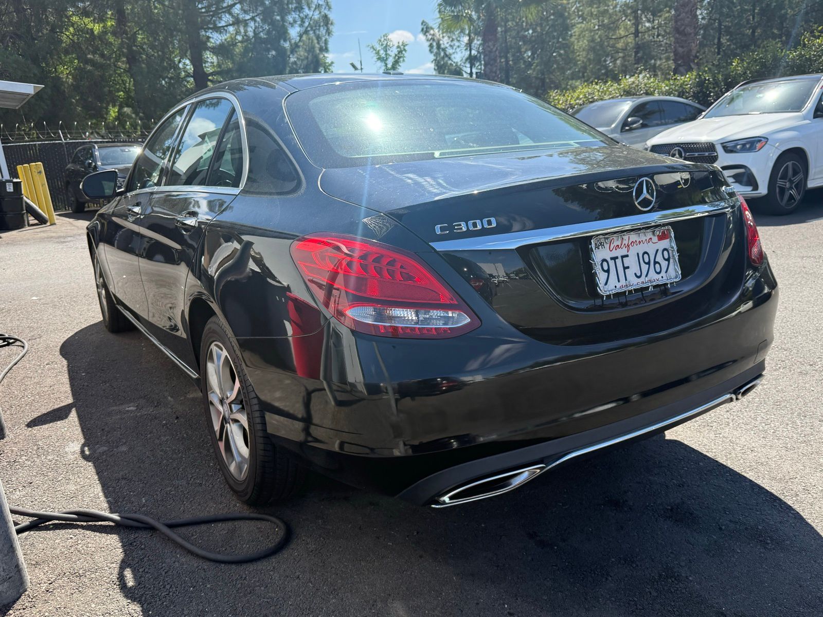 2016 Mercedes-Benz C-Class C 300 photo 2