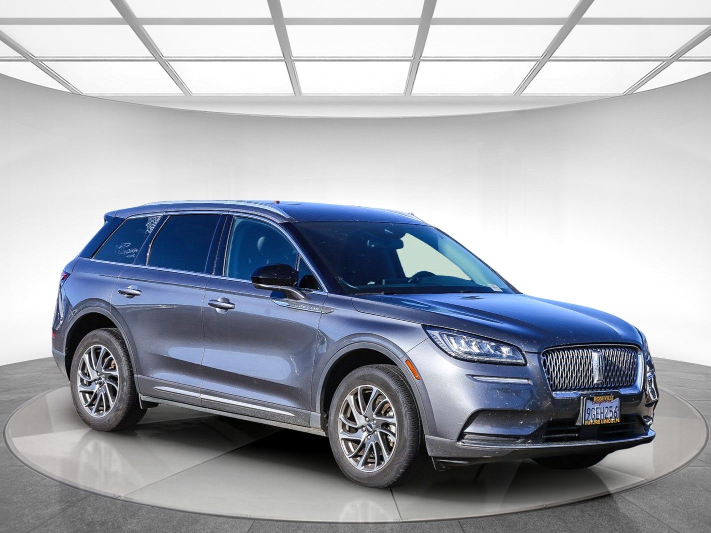 2022 Lincoln Corsair Standard photo 4