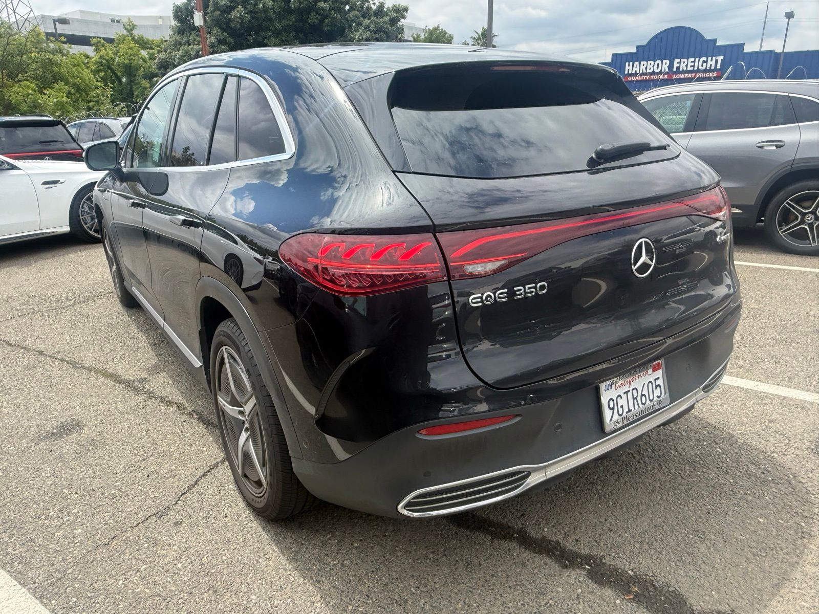 2023 Mercedes-Benz EQE 350 SUV photo 3