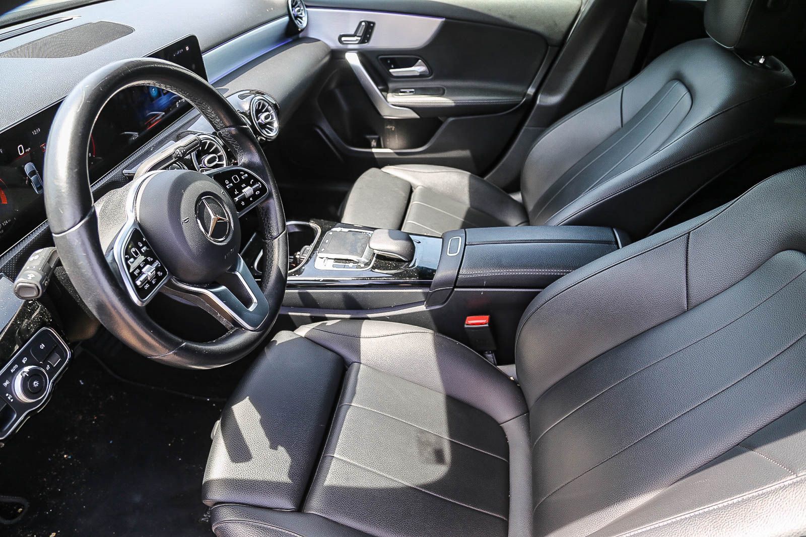 2020 Mercedes-Benz A-Class A 220 photo 5
