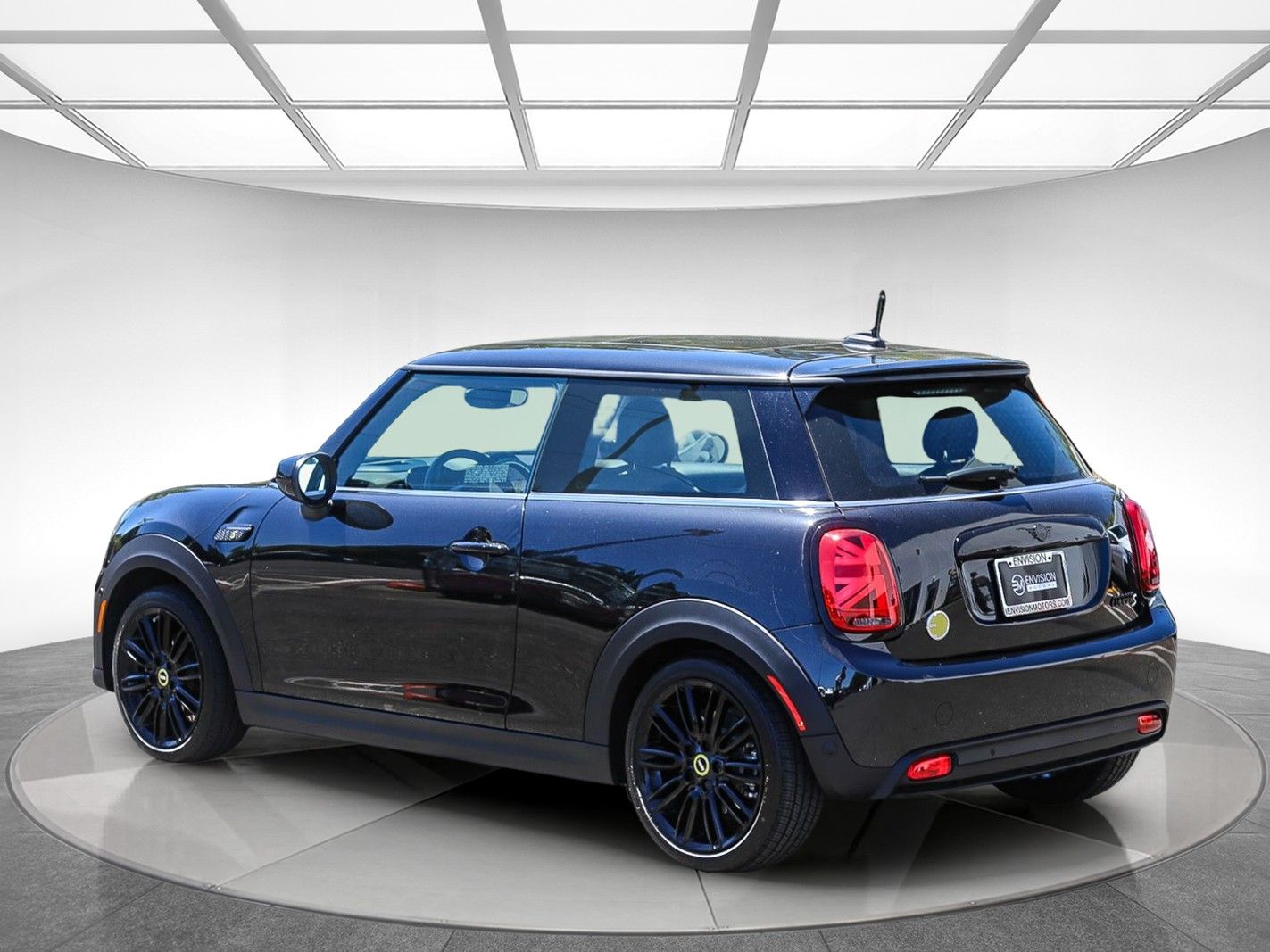 Used 2024 MINI Hardtop 2 Door SE with VIN WMW13DJ06R2U50591 for sale in Sacramento, CA