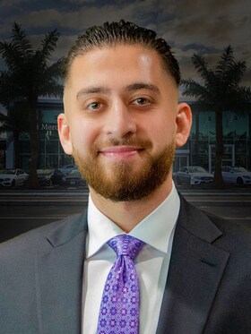 Staff member Mohammad Popal from ID_8a9fcc
