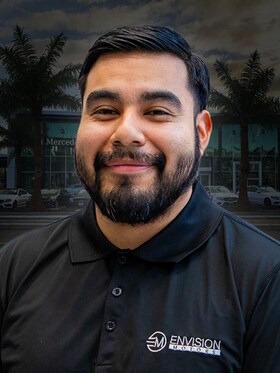 Staff member Dennis Bautista from ID_2b70a3