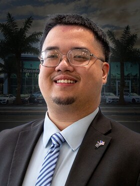 Staff member Lance Saelee from ID_8a9fcc