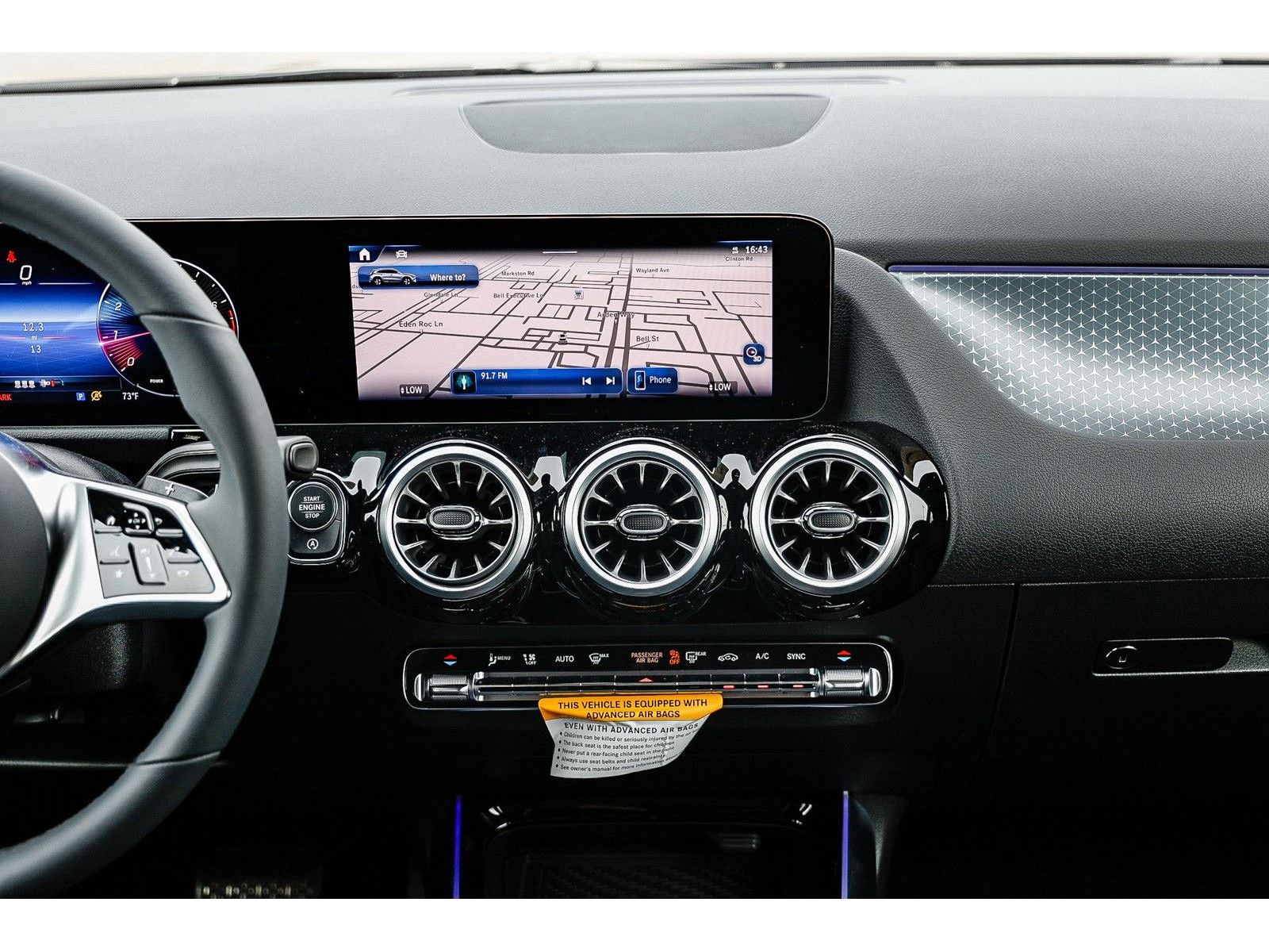 2025 Mercedes-Benz GLA GLA250 - Photo 11