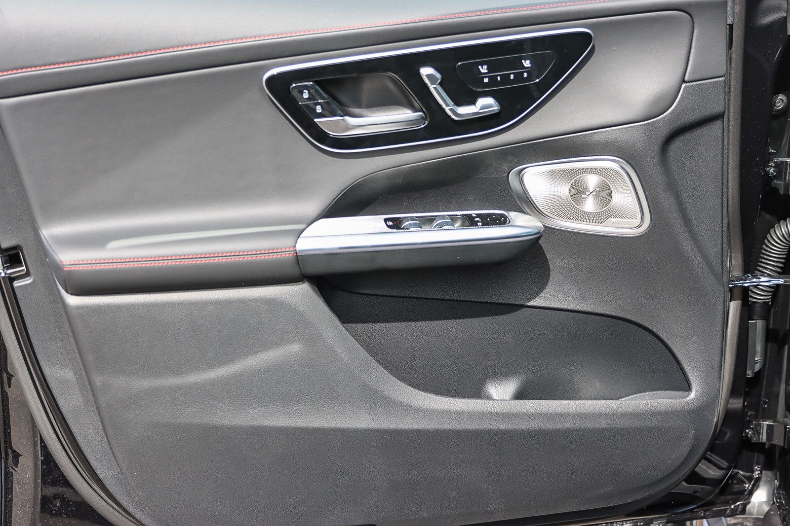 2025 Mercedes-Benz GLC AMG GLC43 - Photo 19