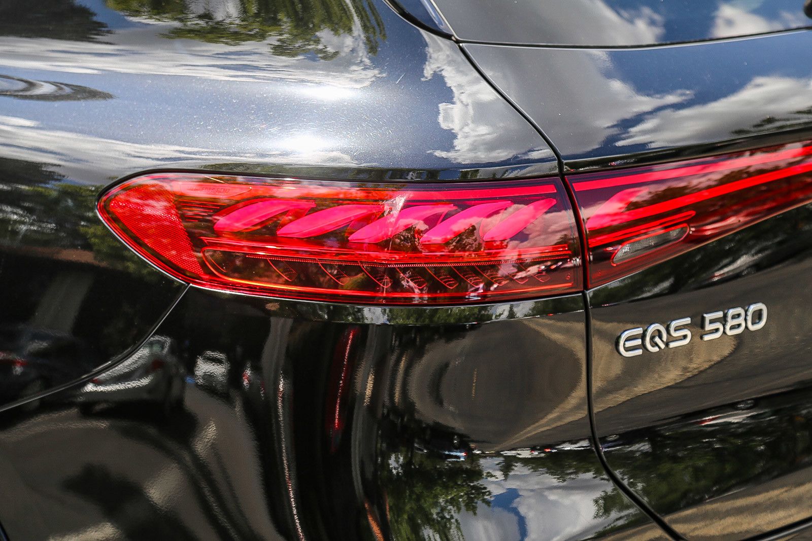 2023 Mercedes-Benz EQS 580 photo 3