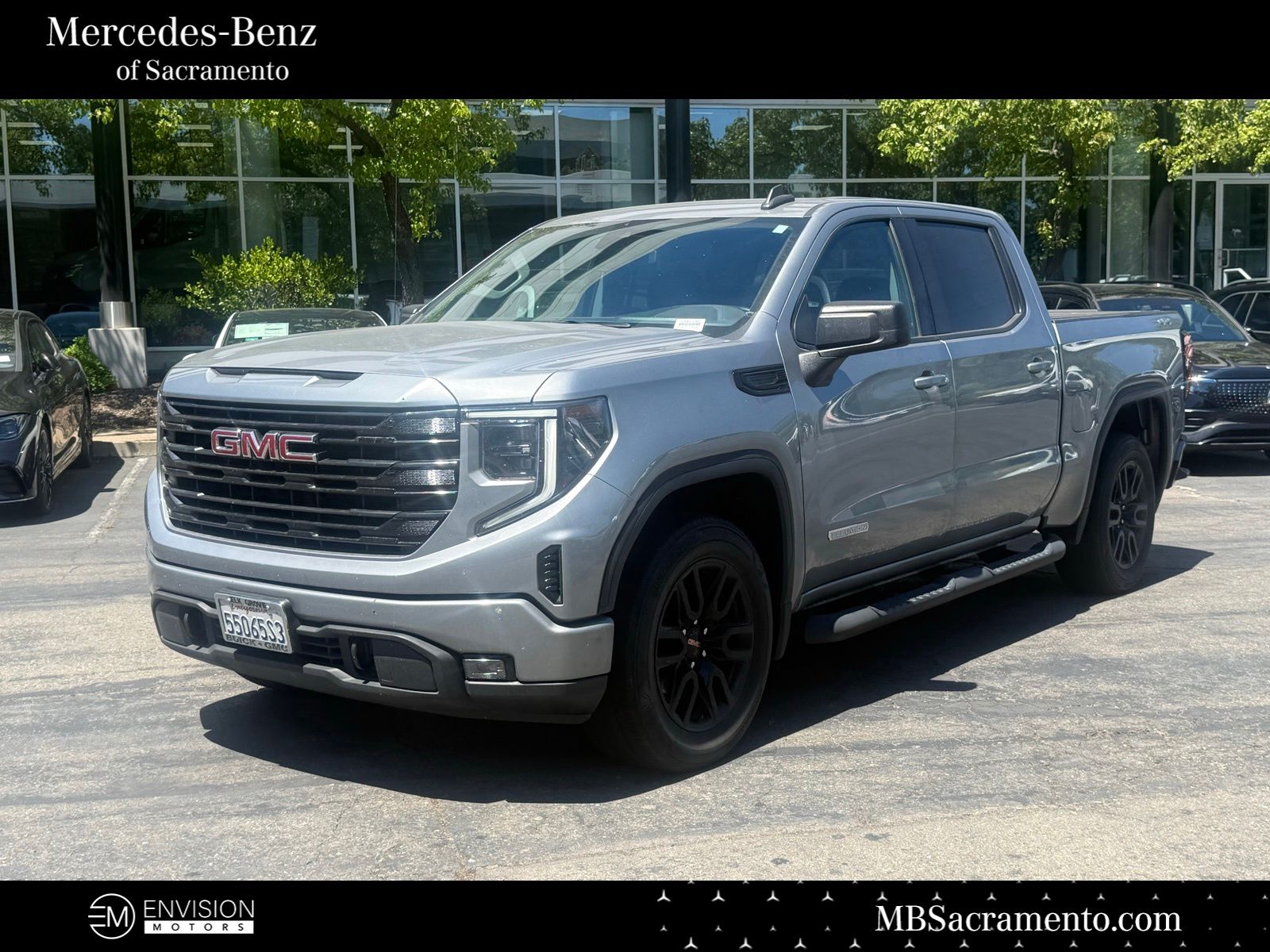 2023 GMC Sierra 4WD Crew Cab Short Box Elevation's photo