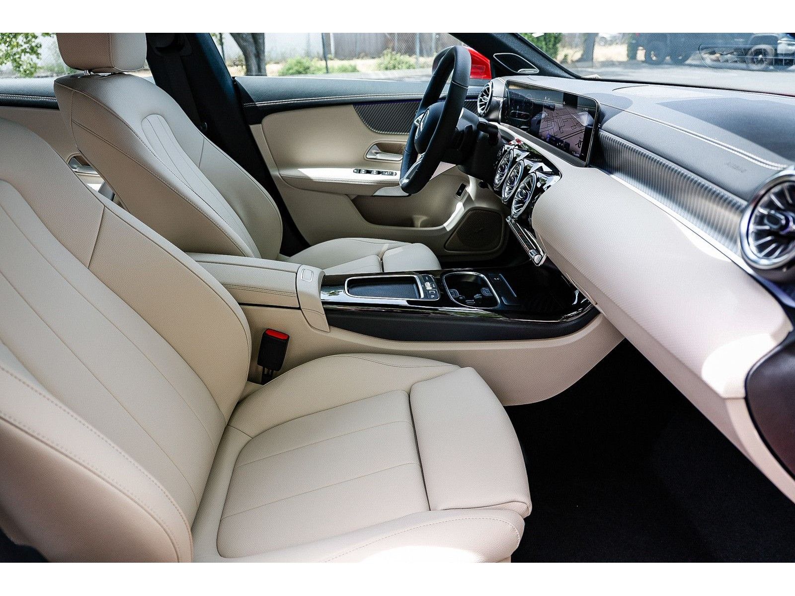 2025 Mercedes-Benz CLA CLA 250 - Photo 17