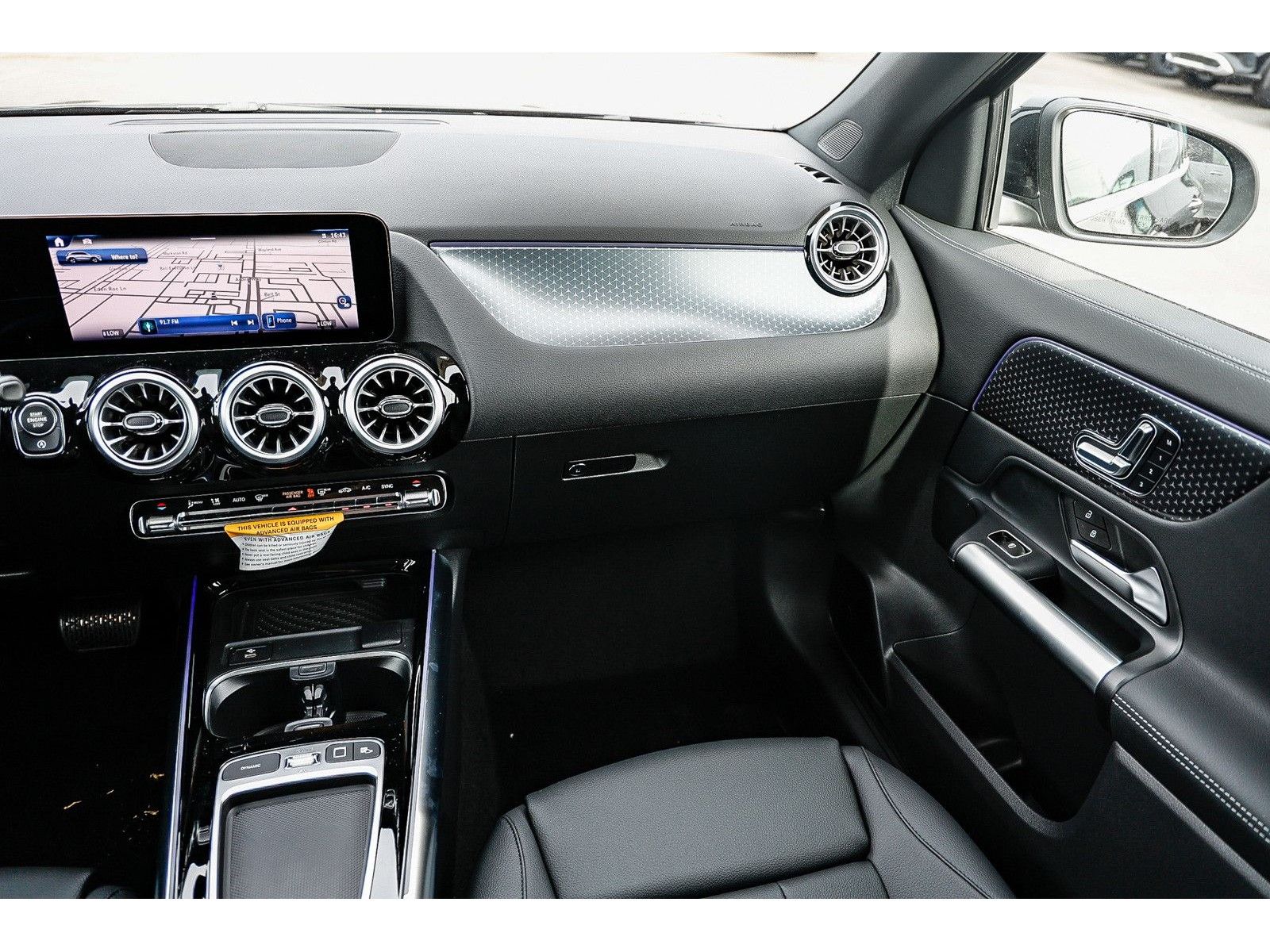 2025 Mercedes-Benz GLA GLA250 - Photo 15
