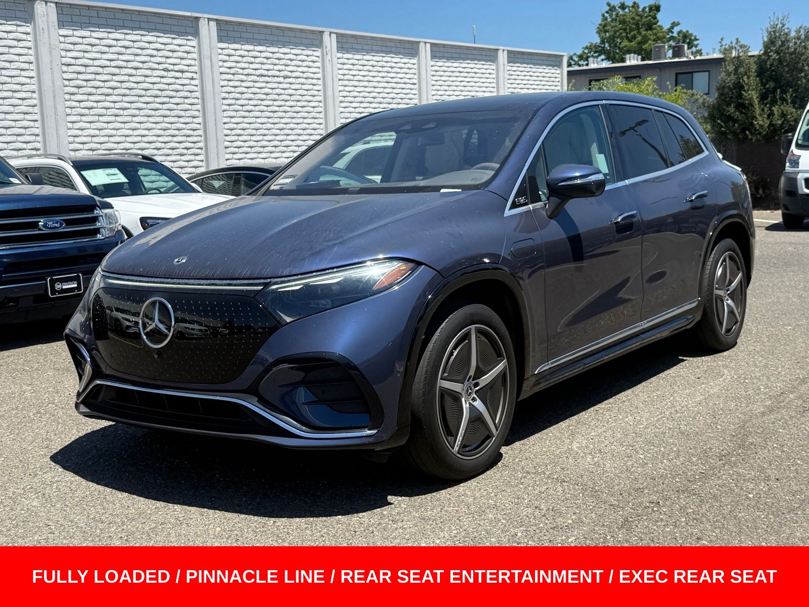 2023 Mercedes-Benz EQS SUV EQS 580 4MATIC's photo